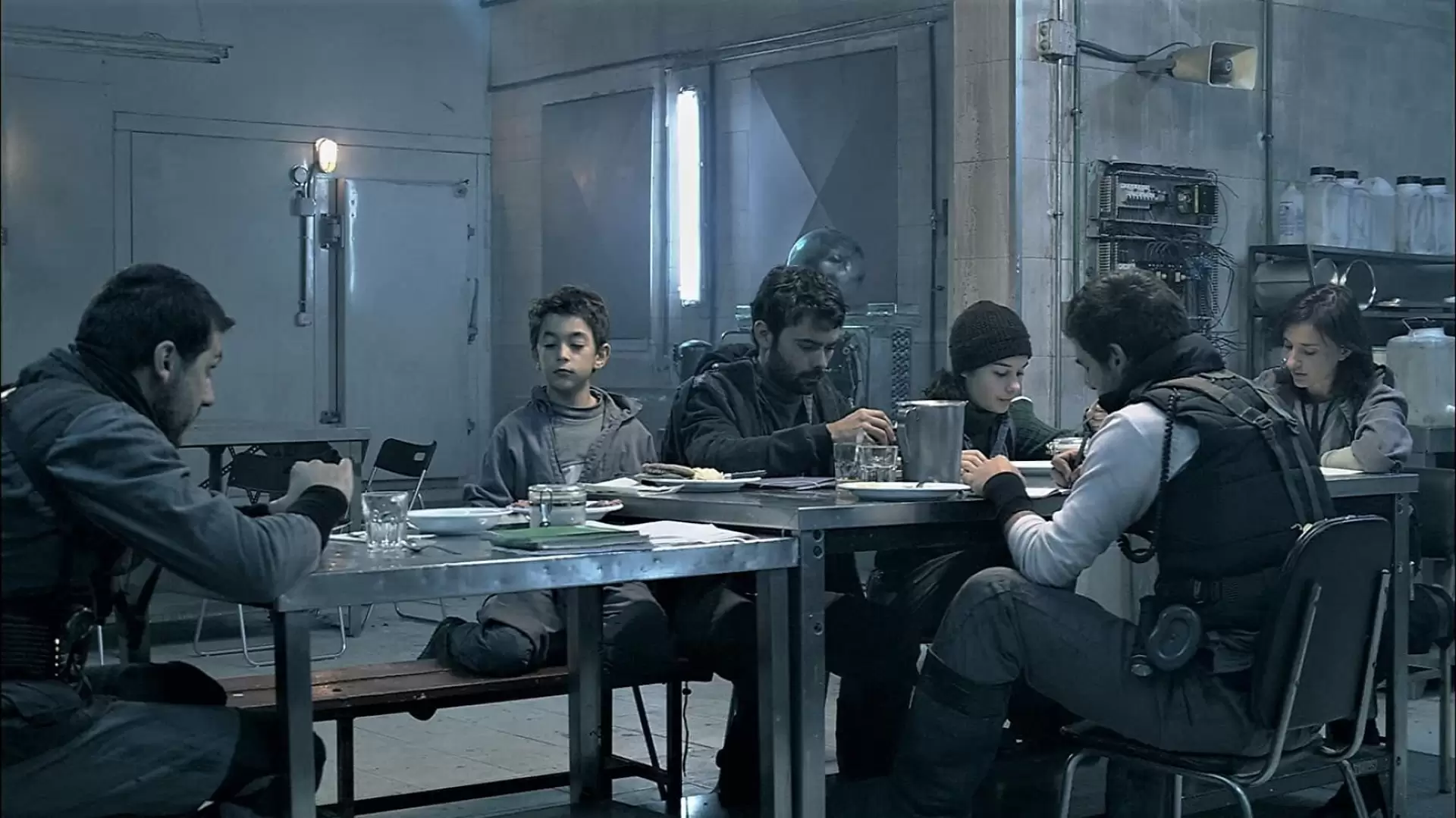 دانلود فیلم The Dark Hour 2006 (ساعت تاریکی)