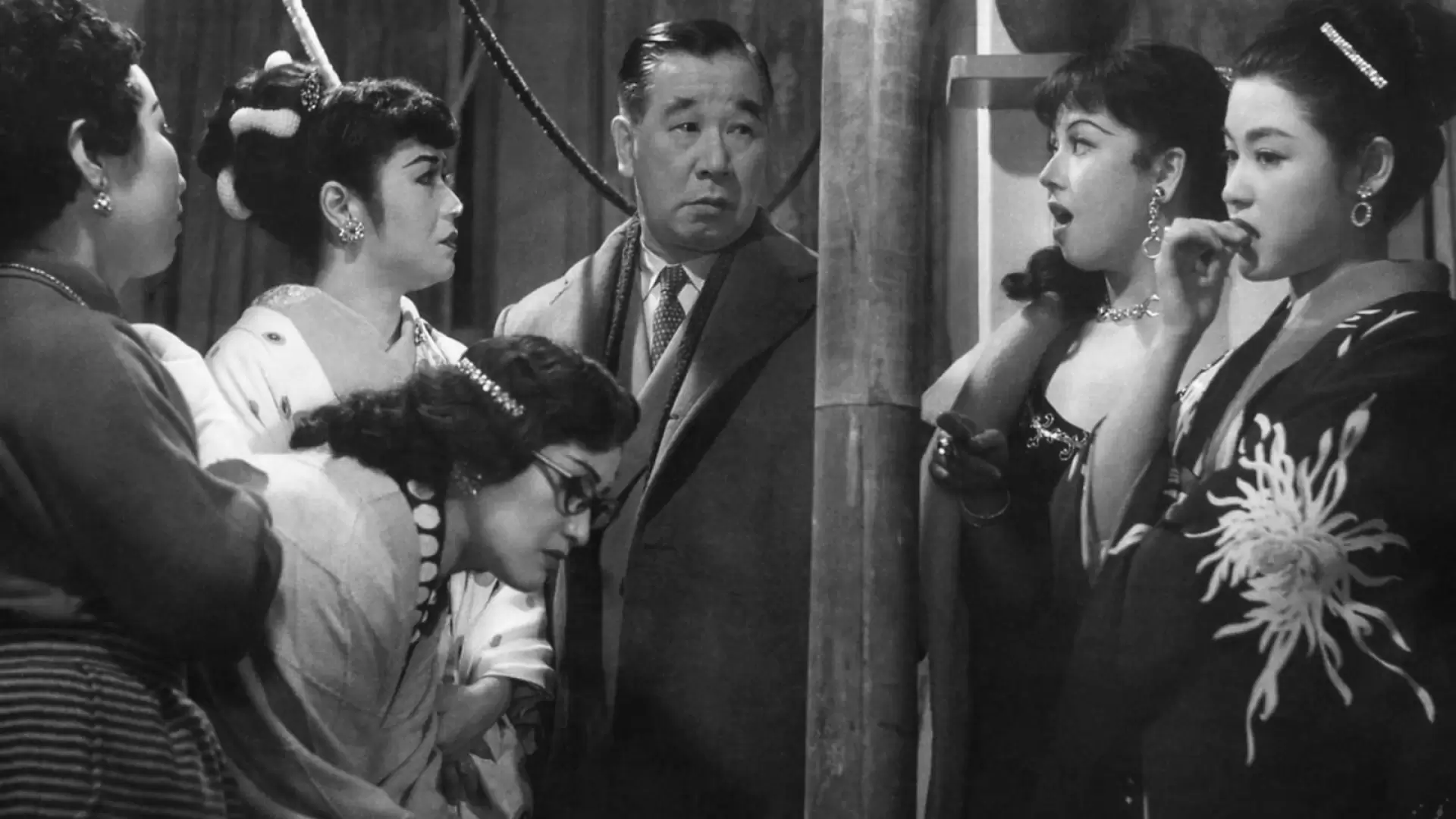 دانلود فیلم Street of Shame 1956 (خیابان شرم) با زیرنویس فارسی و تماشای آنلاین