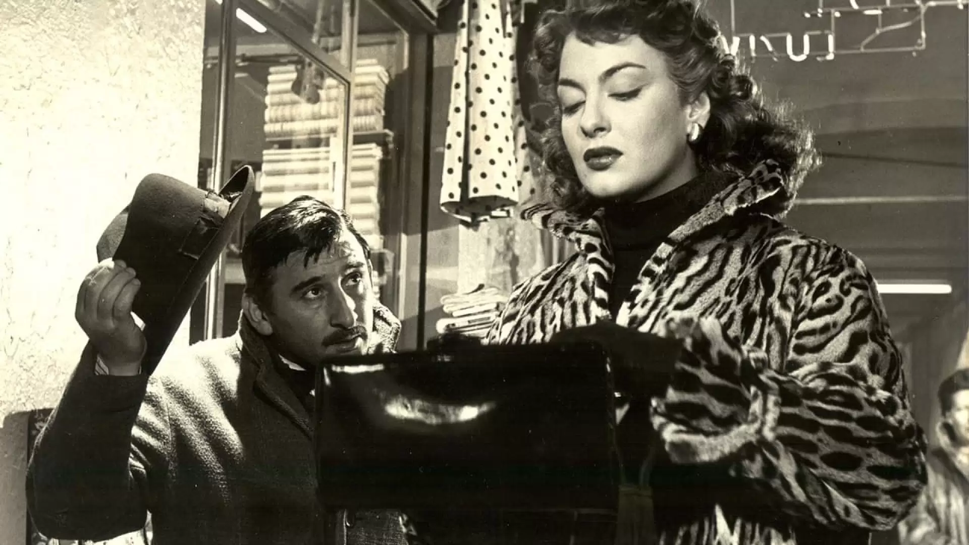 دانلود فیلم The Overcoat 1952 با زیرنویس فارسی