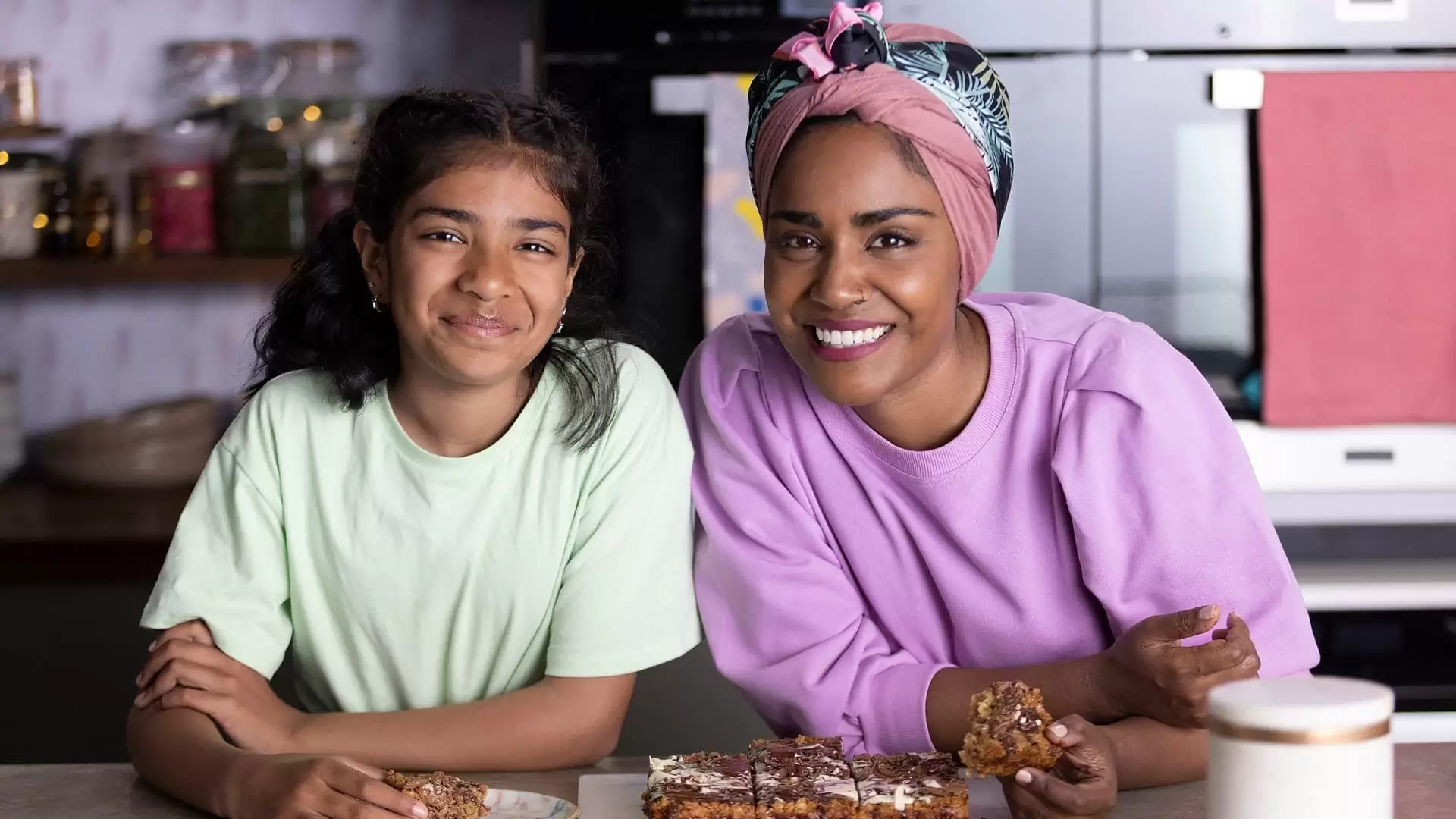 دانلود مستند Nadiya’s Everyday Baking 2022