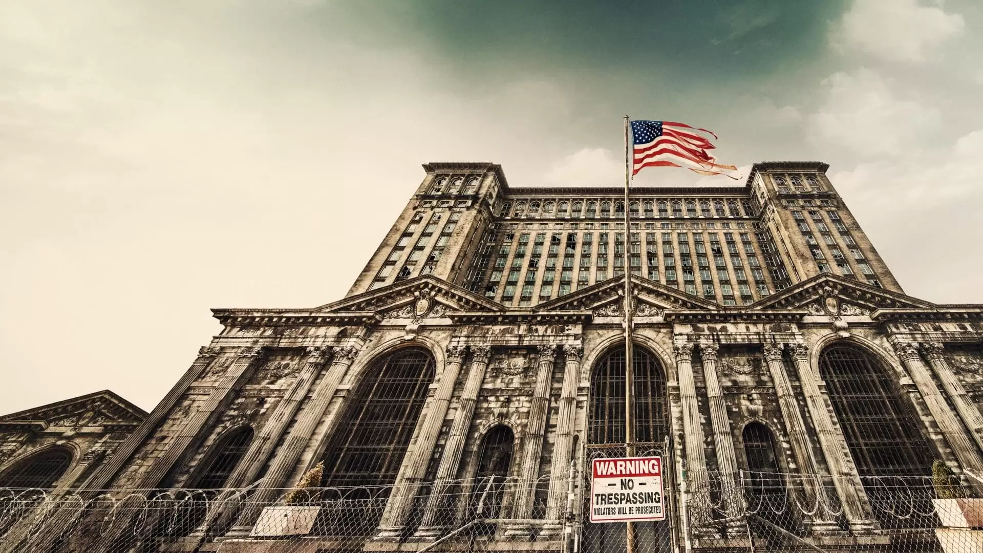 دانلود سریال Mysteries of the Abandoned: Hidden America 2022