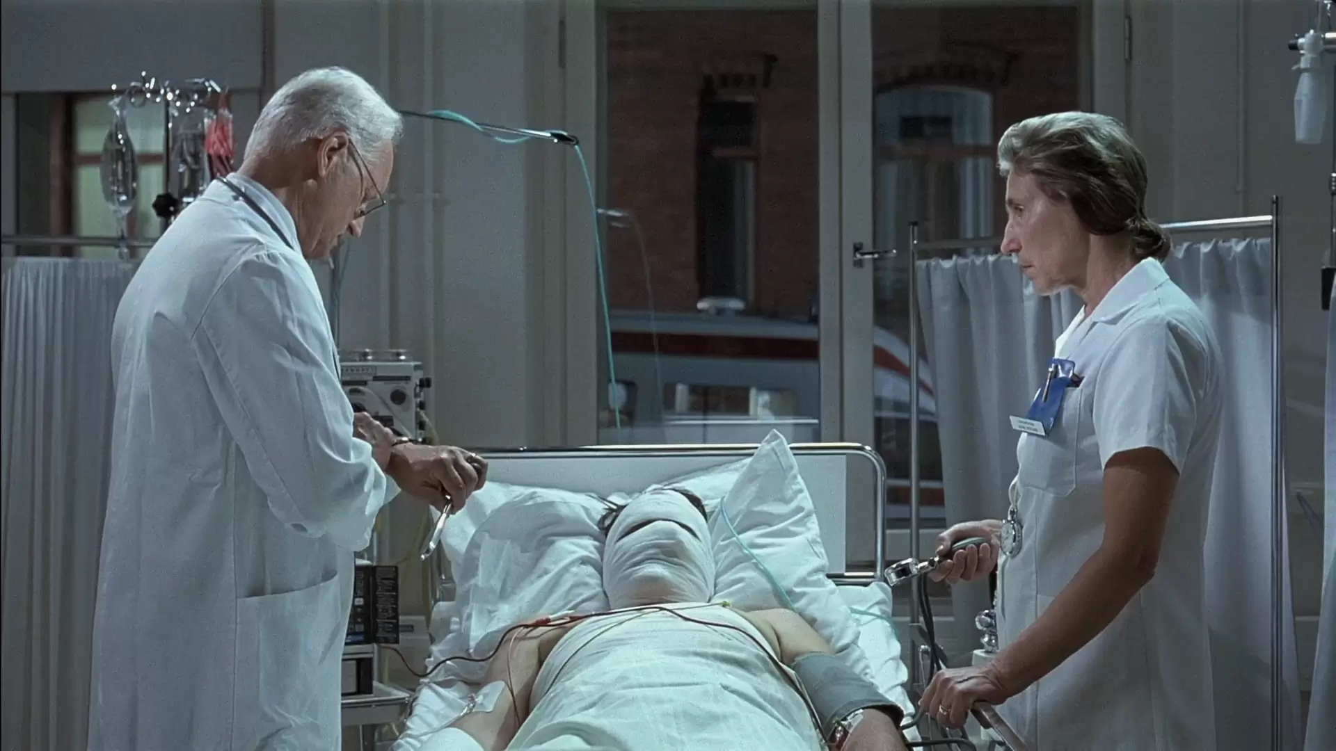 دانلود فیلم The Man Without a Past 2002 با زیرنویس فارسی