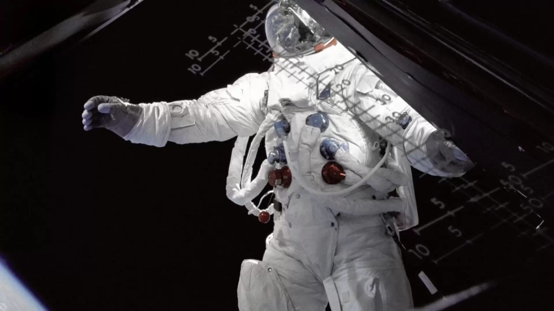 دانلود مستند When We Left Earth: The NASA Missions 2008
