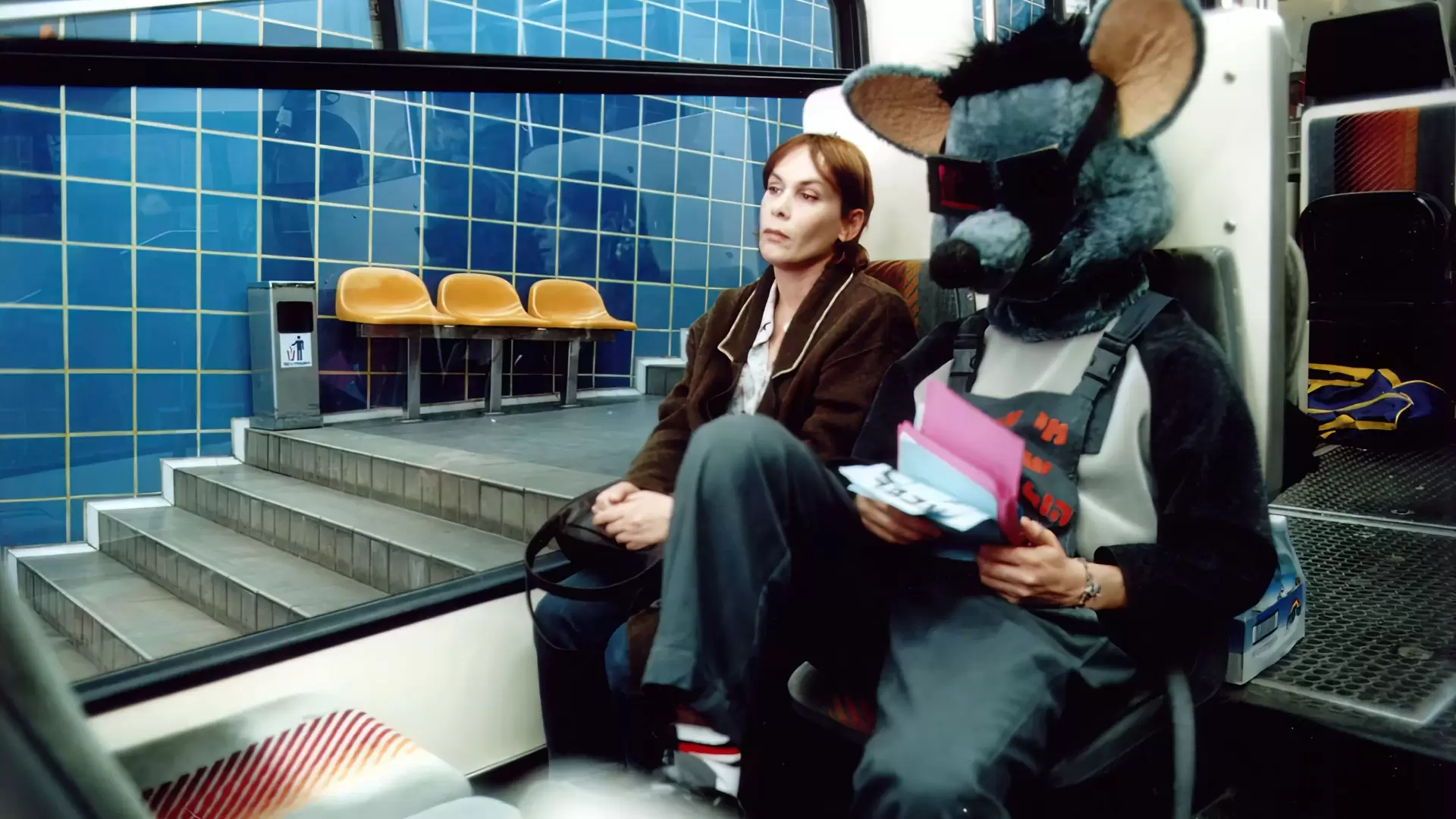 دانلود فیلم Broken Wings 2002