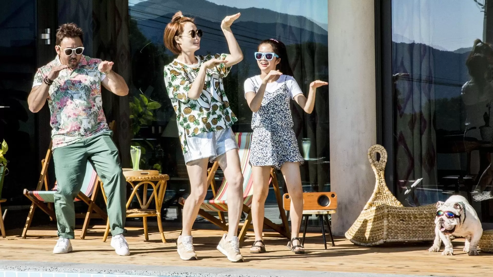 دانلود فیلم Familyhood 2016