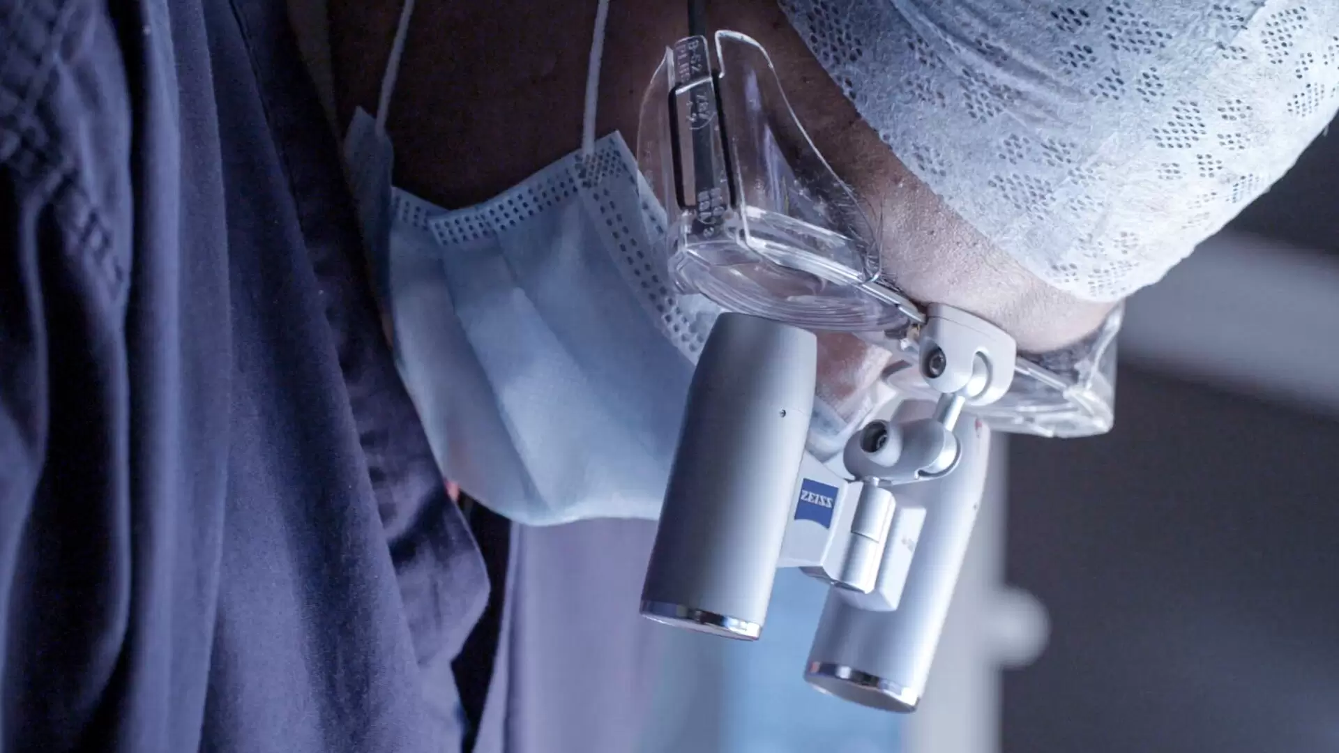 دانلود مستند Brain Surgeons: Between Life and Death 2020