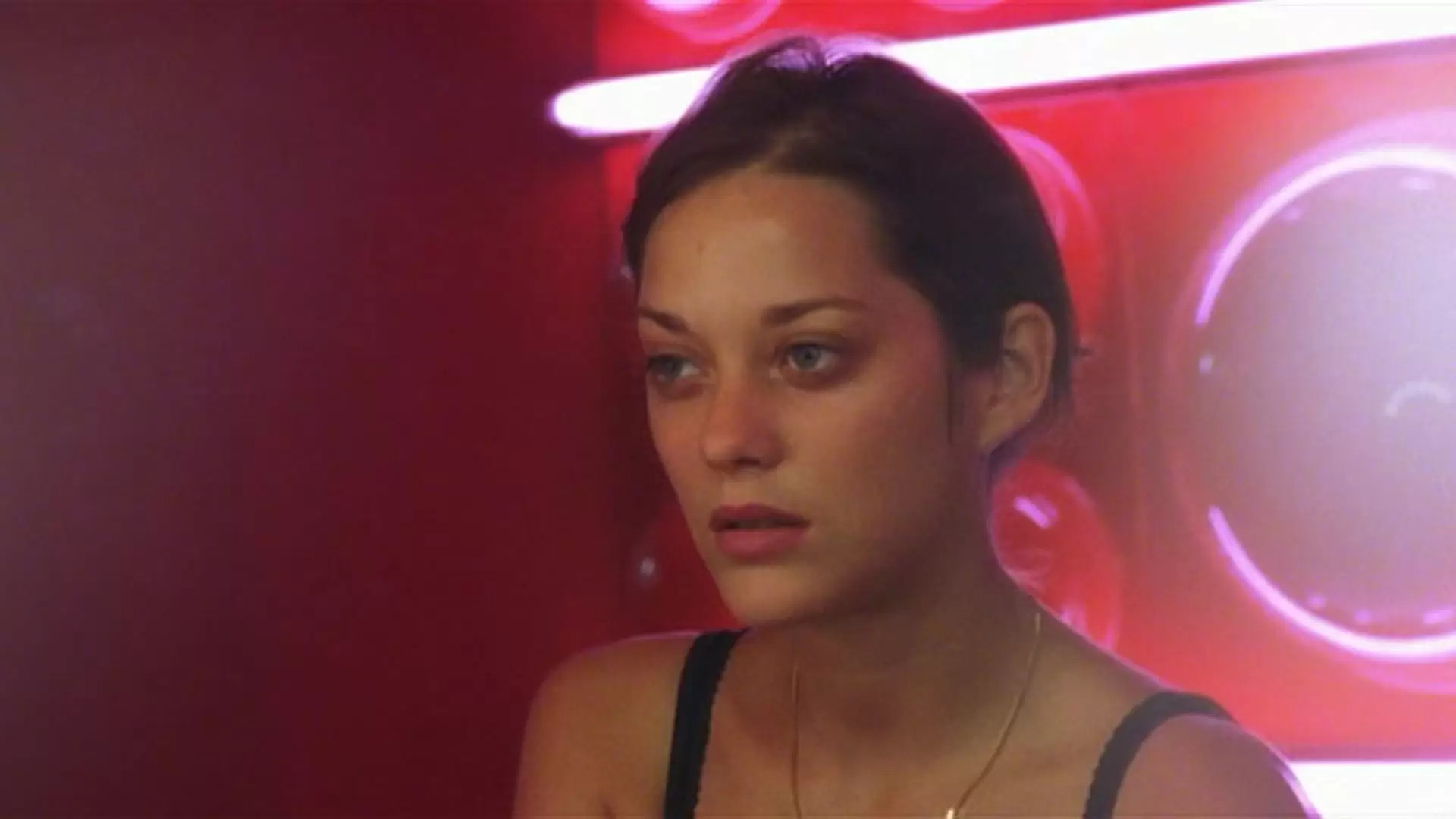 دانلود فیلم Pretty Things 2001