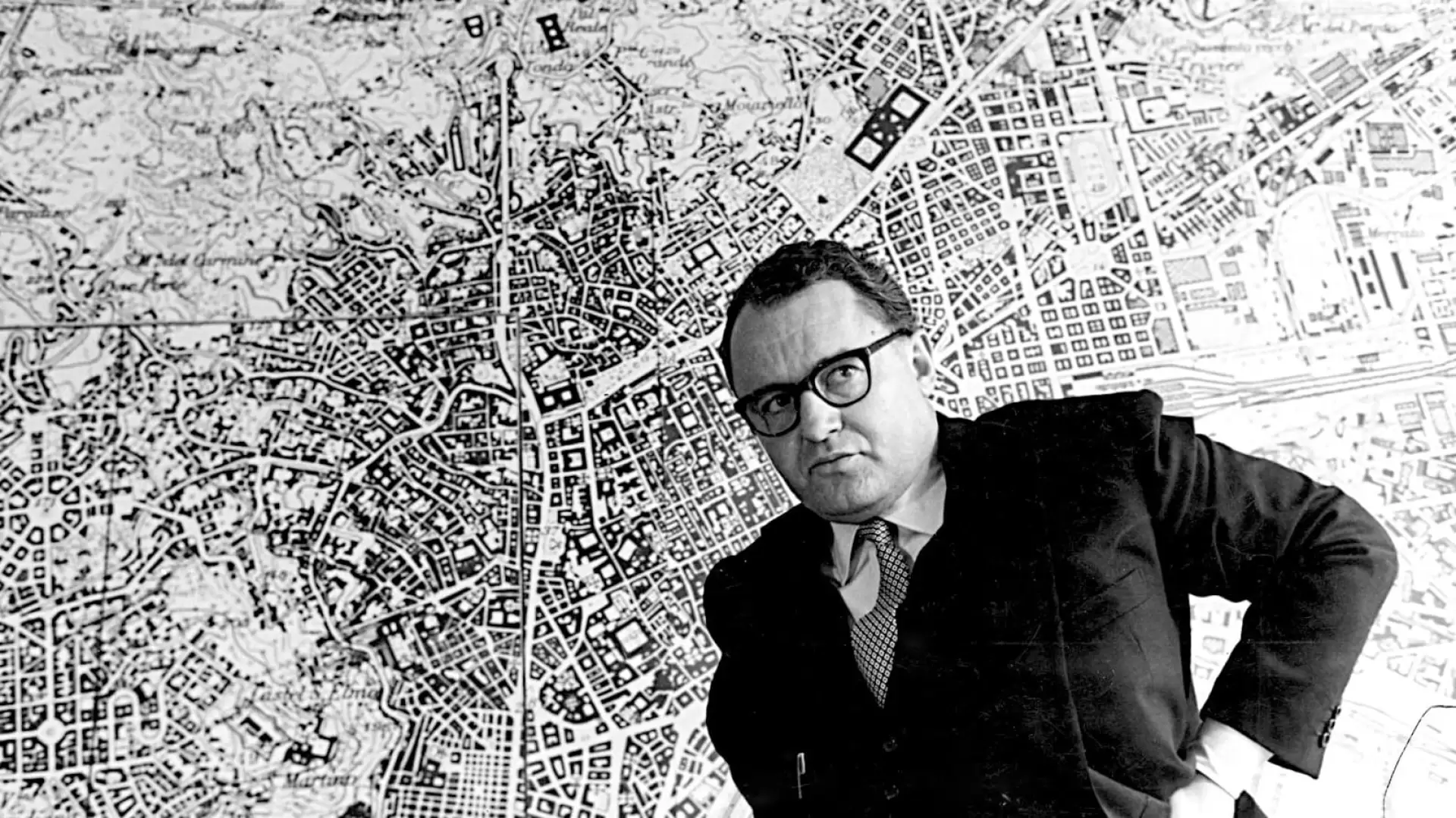 دانلود فیلم Hands Over the City 1963 (دست‌ها روی شهر) با زیرنویس فارسی و تماشای آنلاین