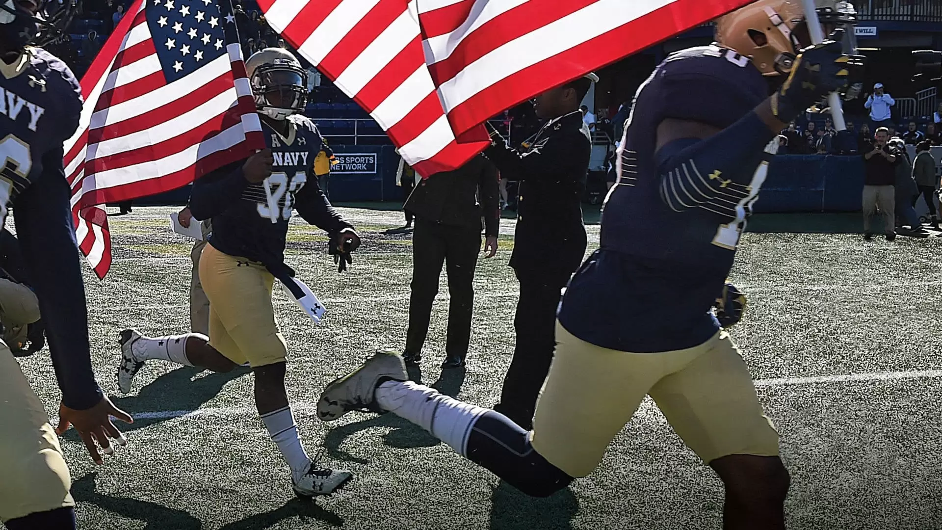 دانلود سریال A Season with Notre Dame Football 2015