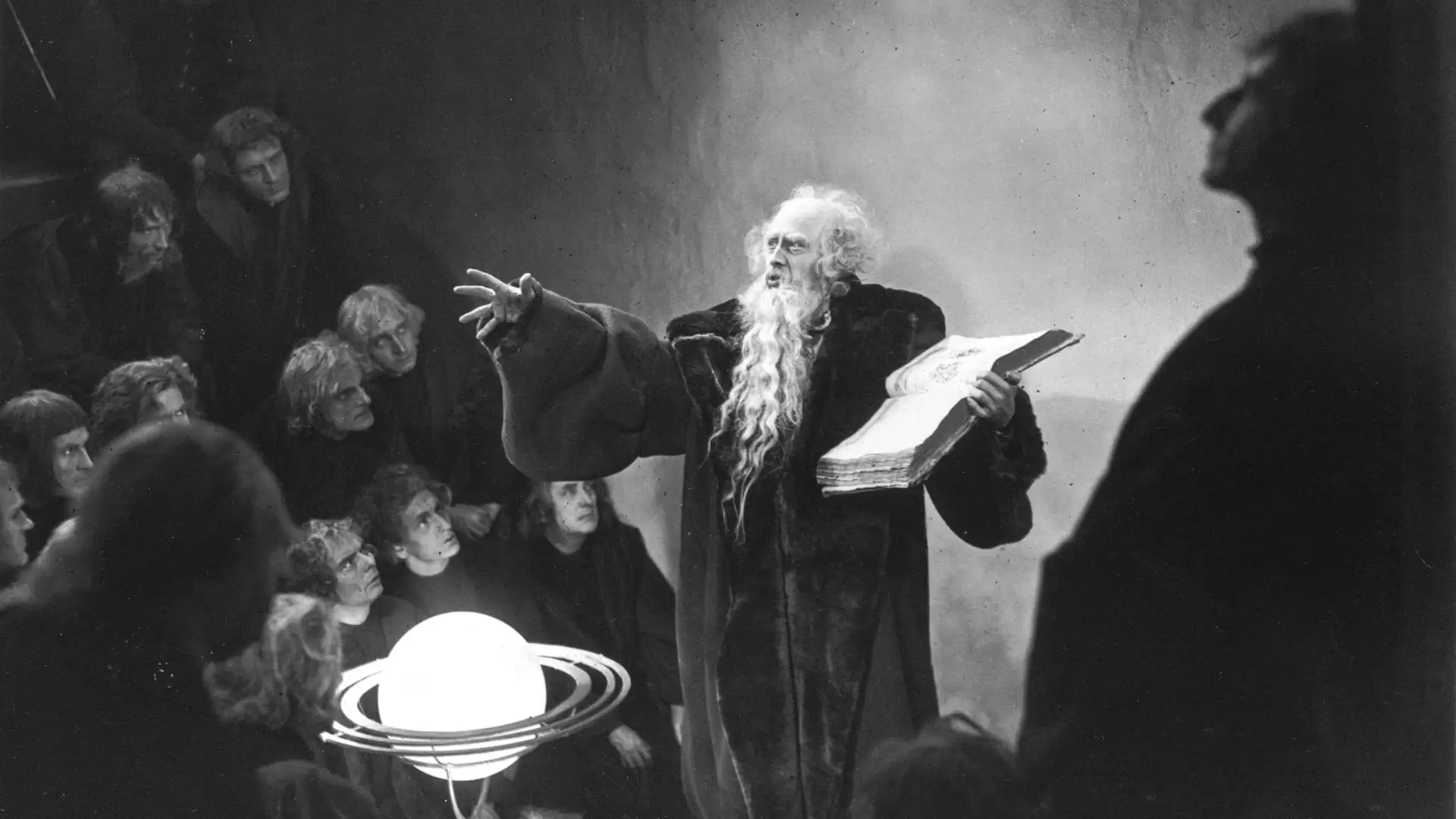 دانلود فیلم Faust 1926 با زیرنویس فارسی و تماشای آنلاین