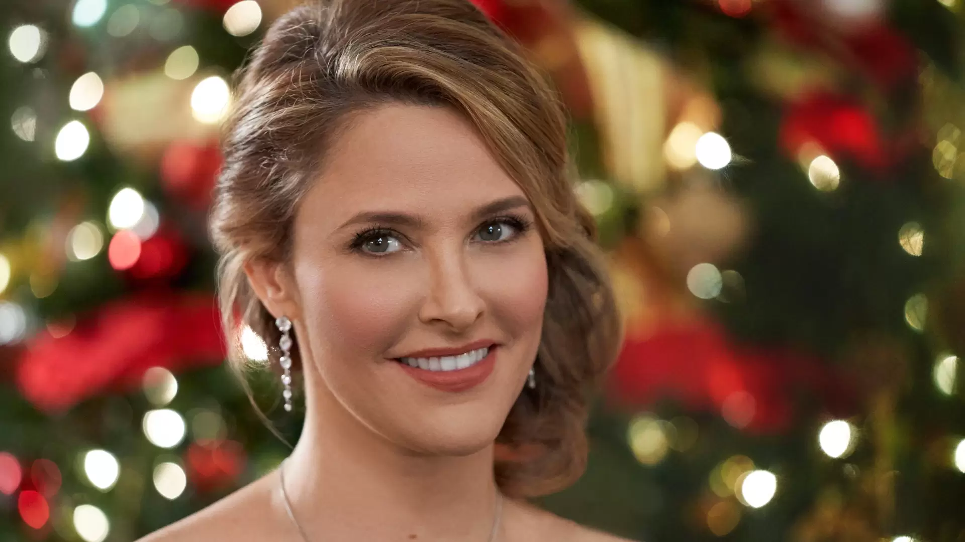 دانلود فیلم Christmas Wishes and Mistletoe Kisses 2019