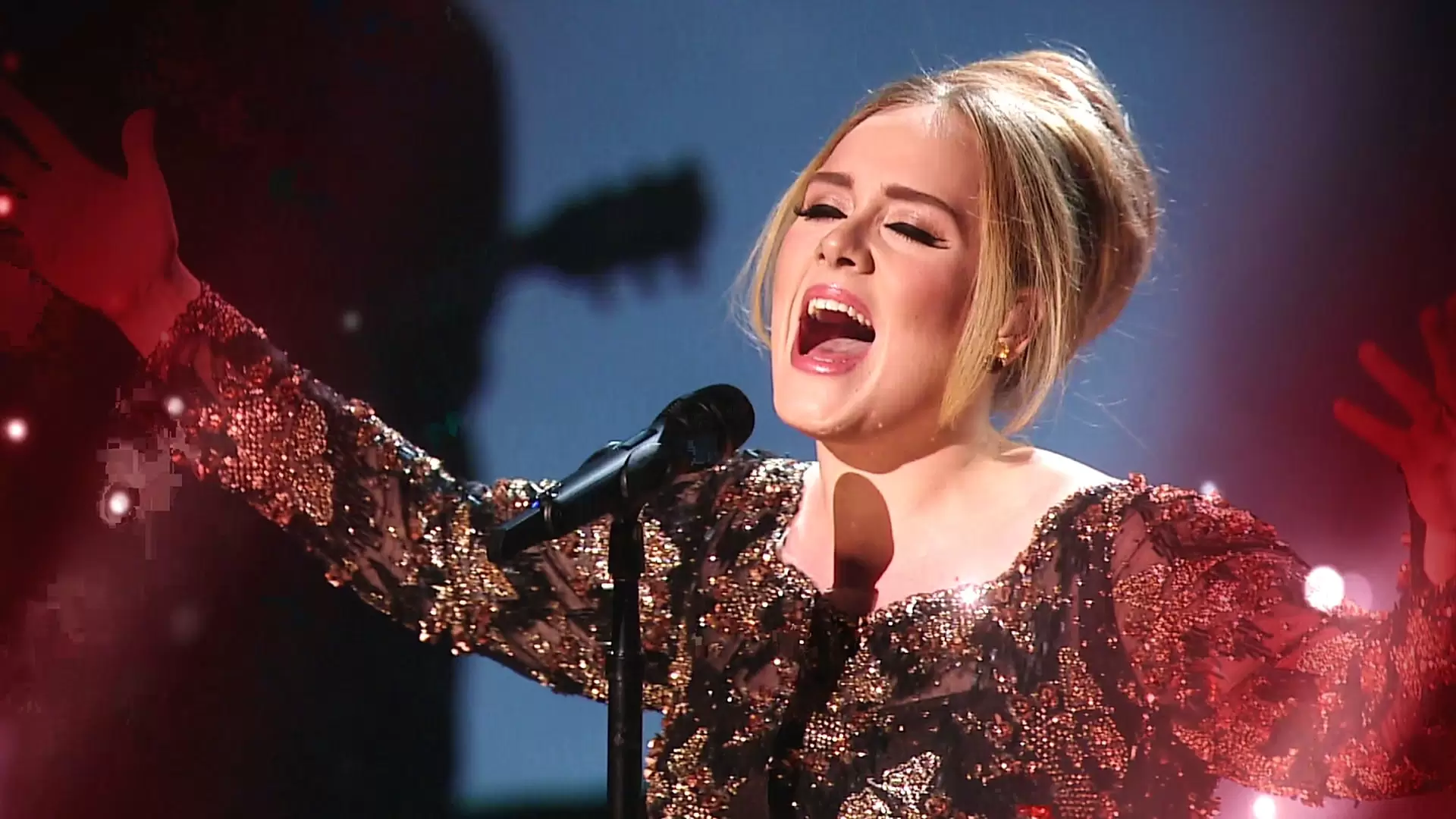 دانلود کنسرت Adele Live in New York City 2015 (آدل: زنده در شهر نیویورک) با زیرنویس فارسی