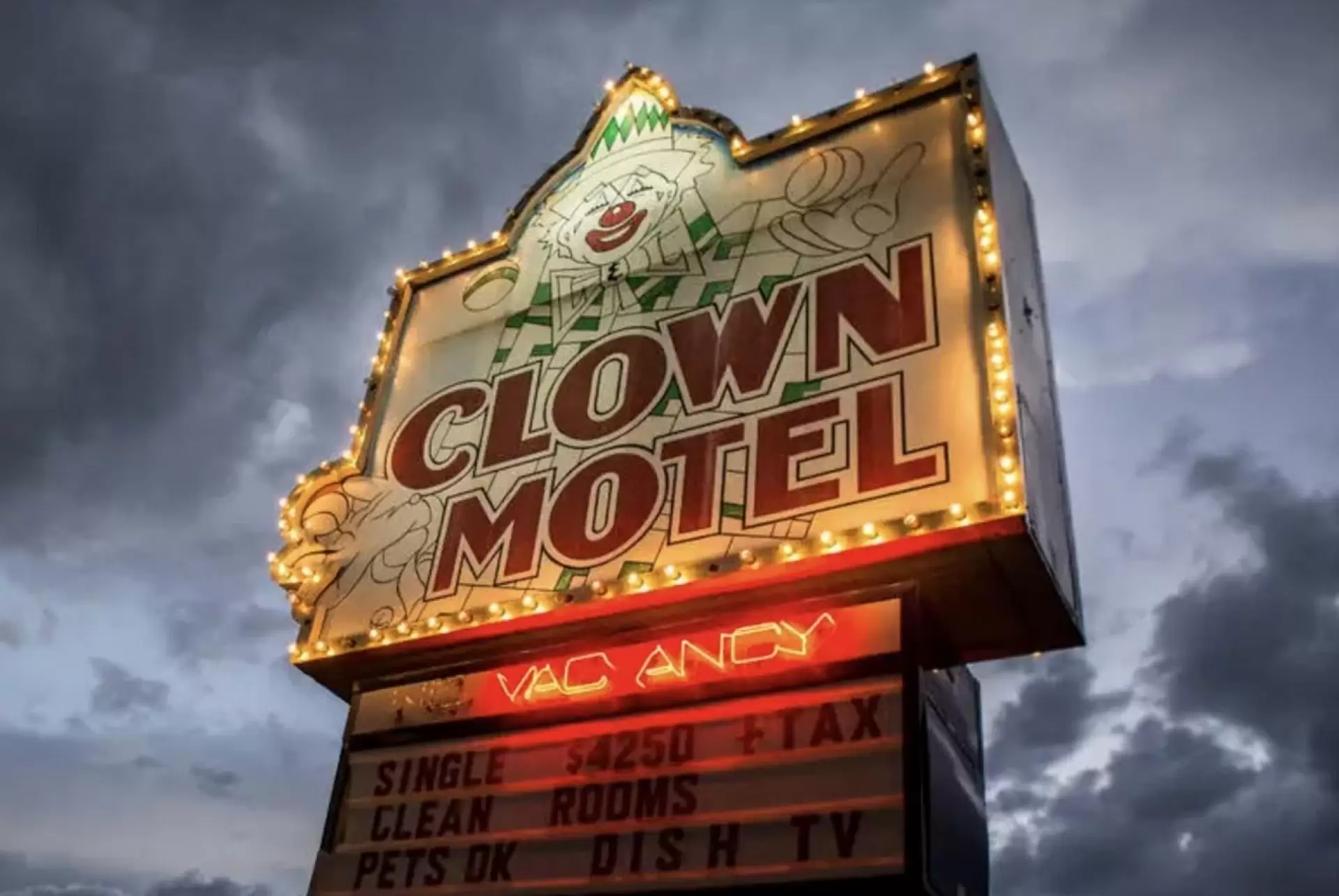 دانلود فیلم Clown Motel 2023