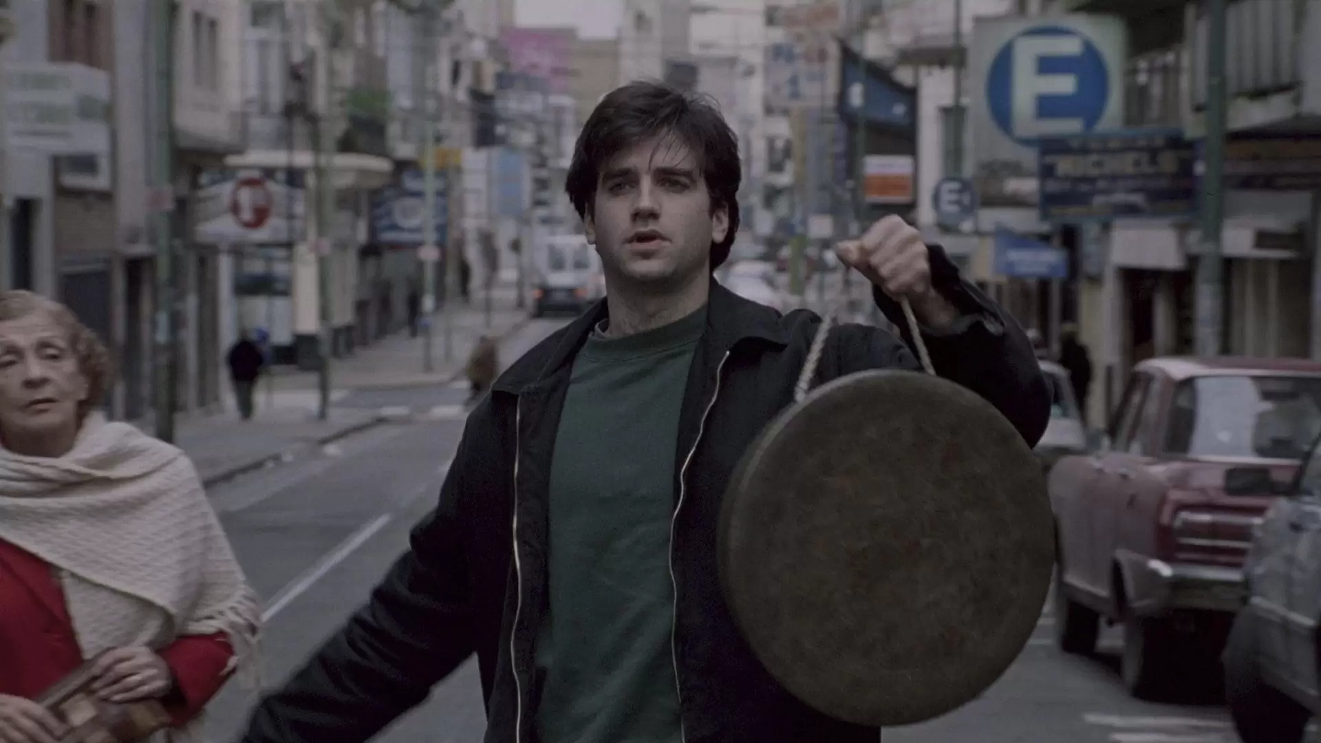 دانلود فیلم Lost Embrace 2004