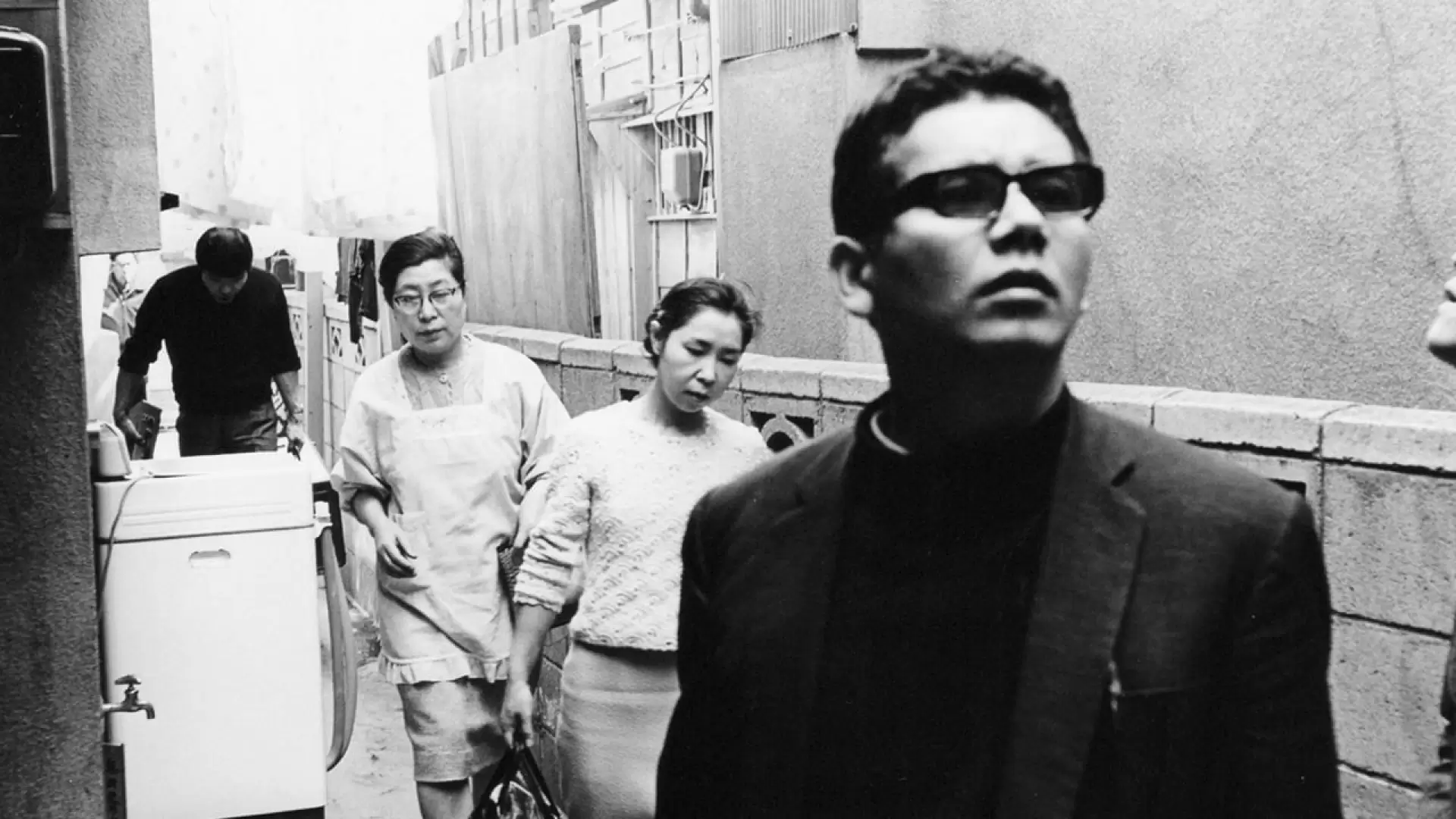 دانلود مستند A Man Vanishes 1967 با زیرنویس فارسی