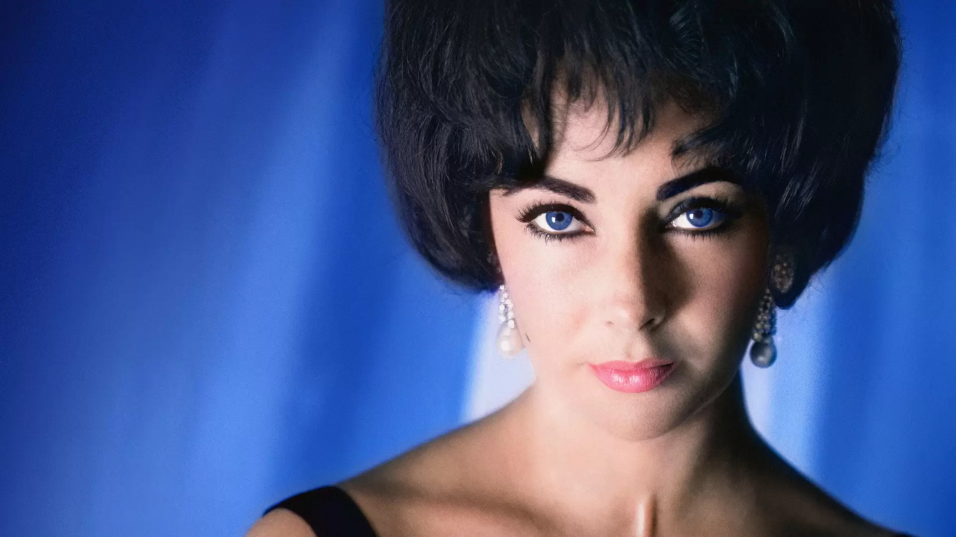 دانلود مستند Elizabeth Taylor: The Lost Tapes 2024