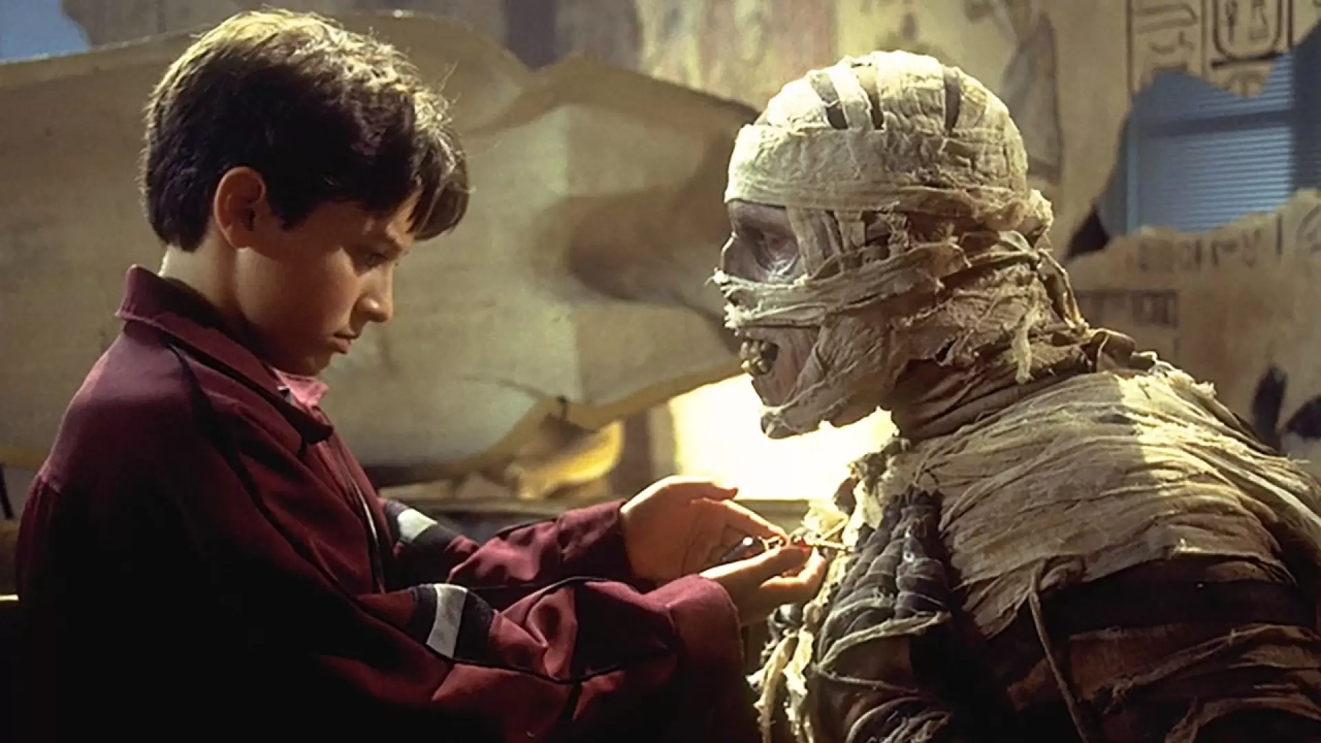 دانلود فیلم Under Wraps 1997