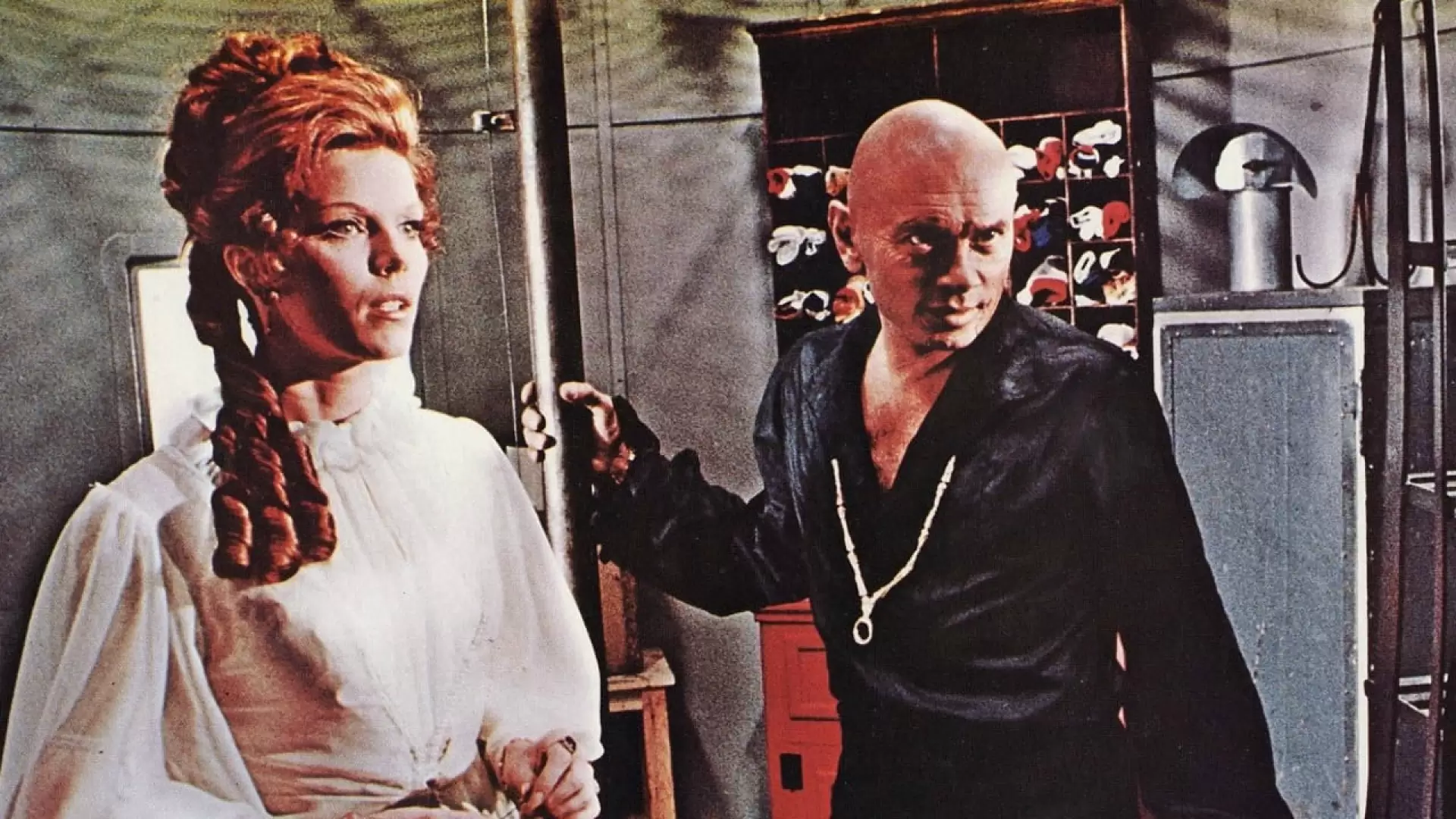 دانلود فیلم The Light at the Edge of the World 1971