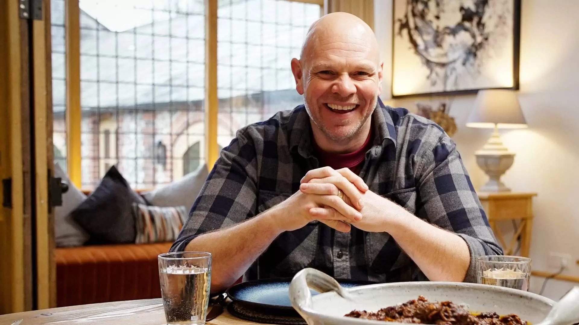 دانلود سریال Tom Kerridge’s Sunday Lunch 2022