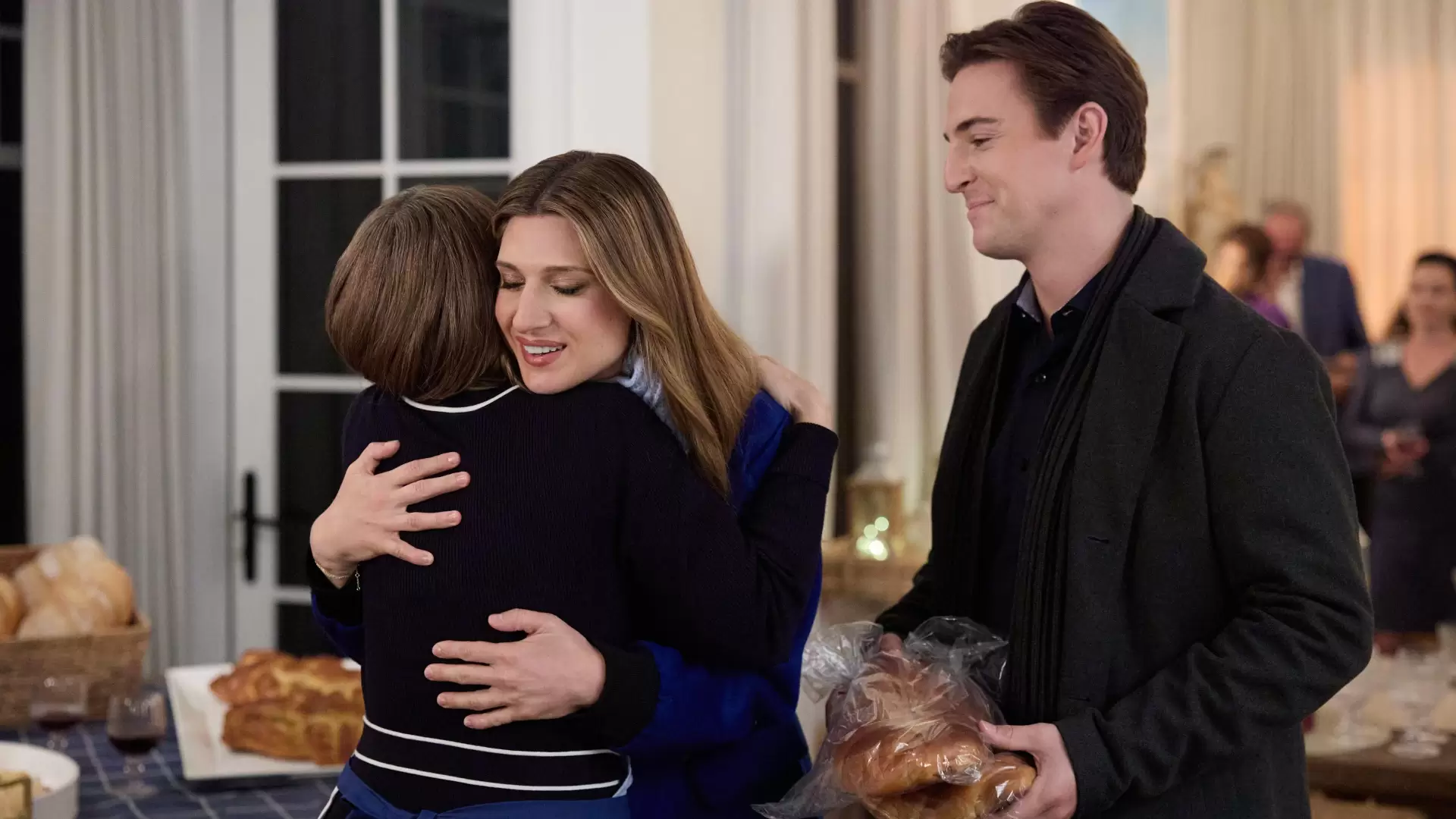 دانلود فیلم Leah’s Perfect Gift 2024