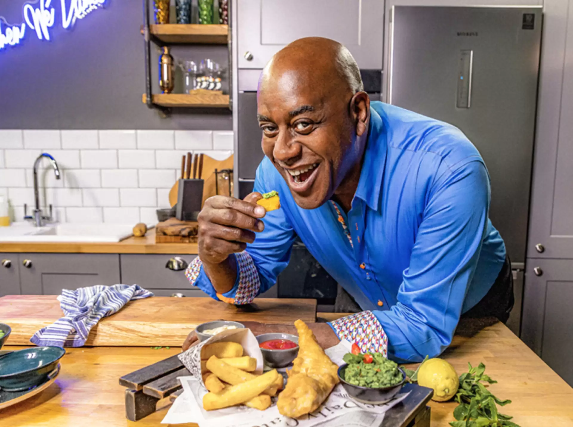 دانلود سریال Ainsley’s Good Mood Food 2021
