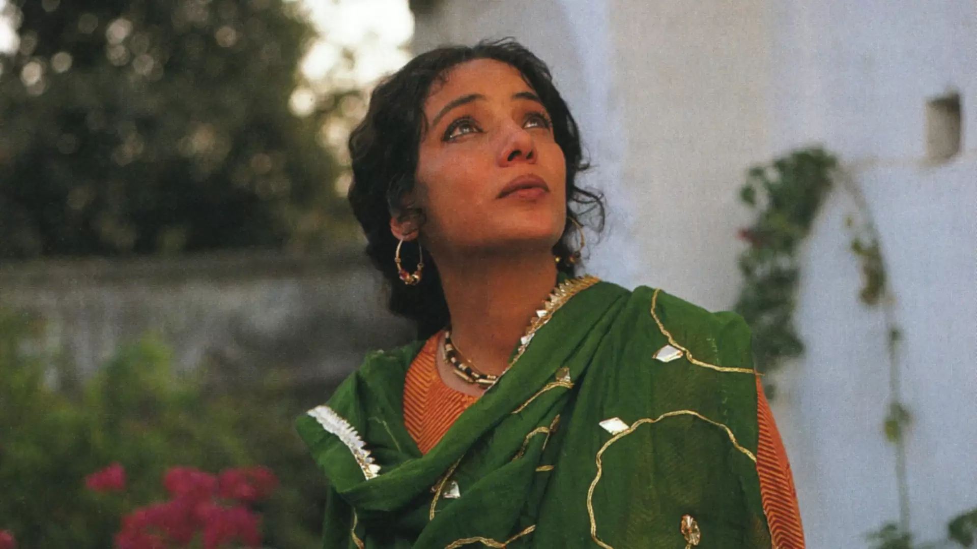 دانلود فیلم In Custody 1994