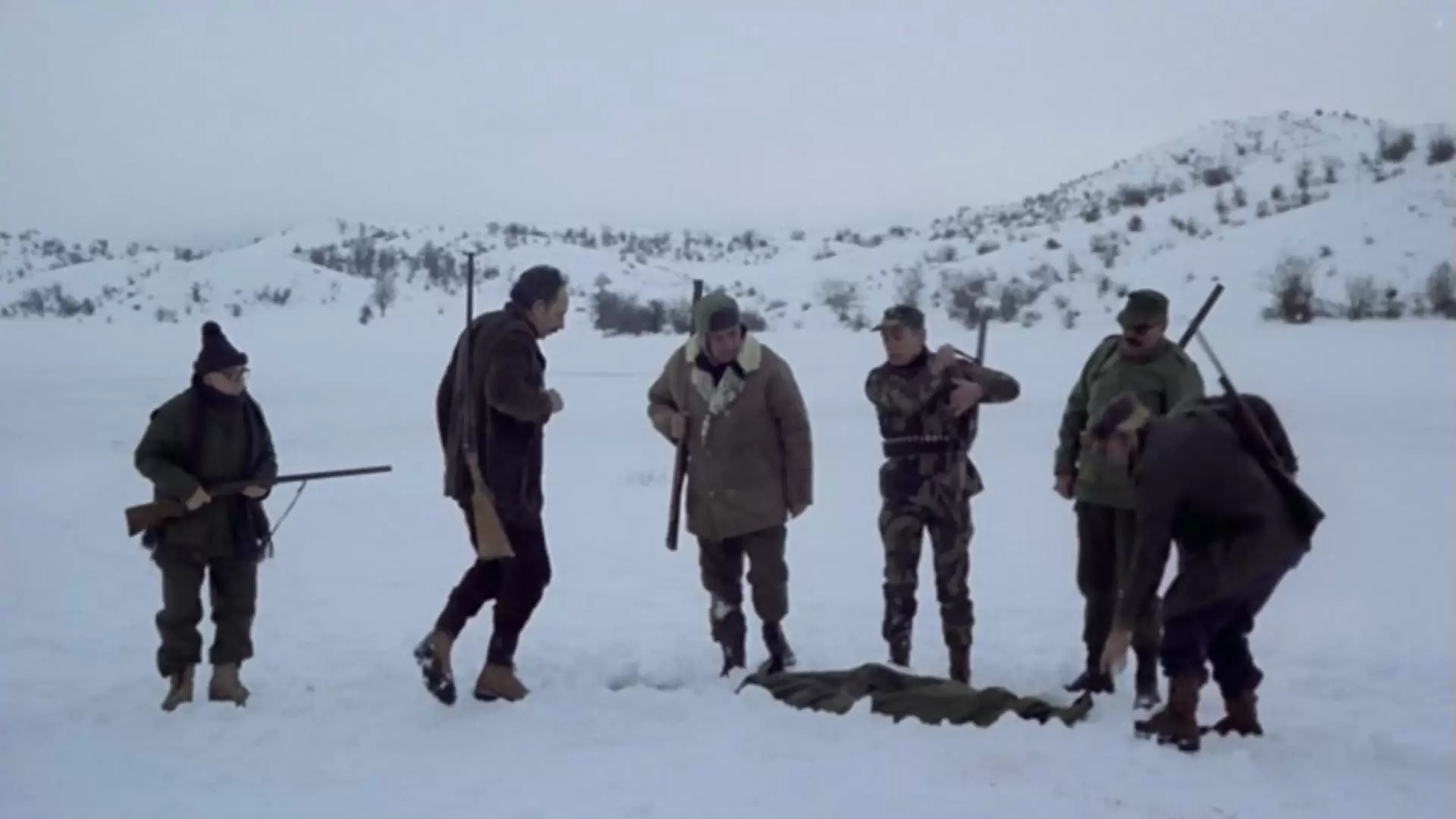 دانلود فیلم The Hunters 1977 با زیرنویس فارسی و تماشای آنلاین