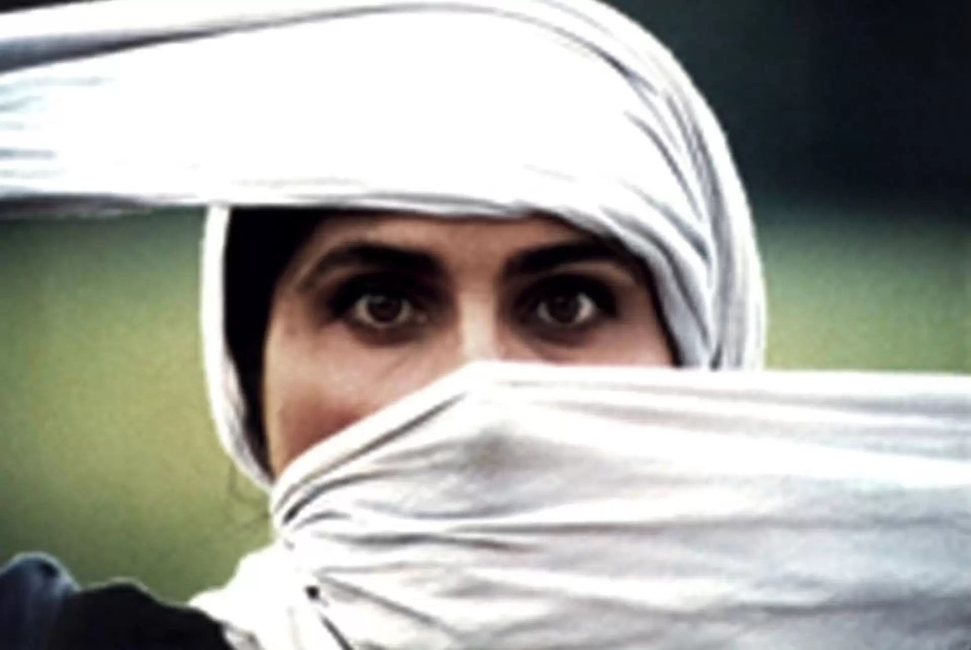 دانلود فیلم Bashu, the Little Stranger 1989 (باشو، غریبه ی کوچک ۱۳۶۴)