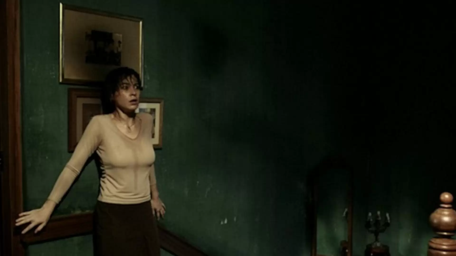 دانلود فیلم Alone 2007 با زیرنویس فارسی