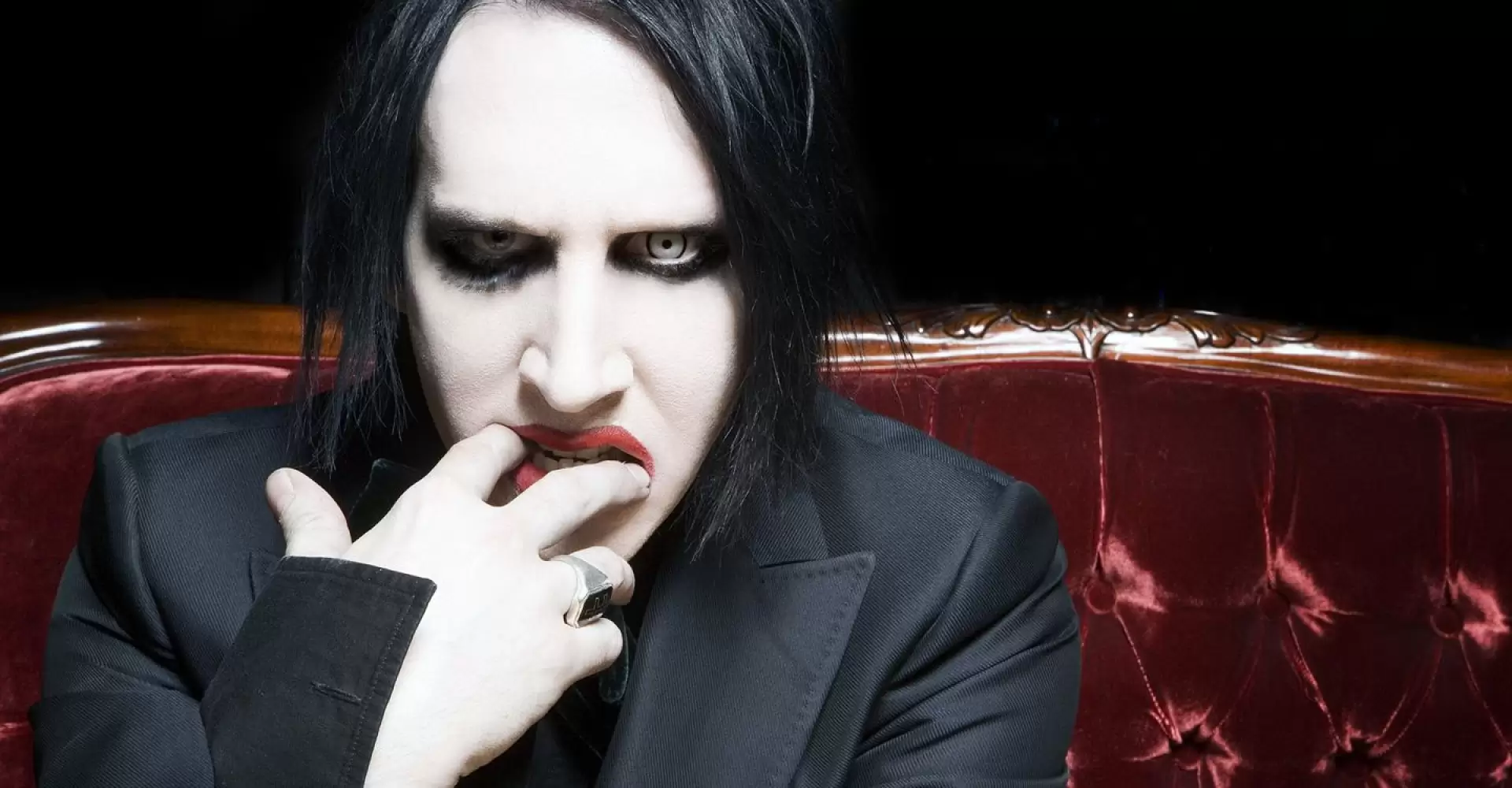 دانلود کنسرت Marilyn Manson – Guns, God and Government 2002