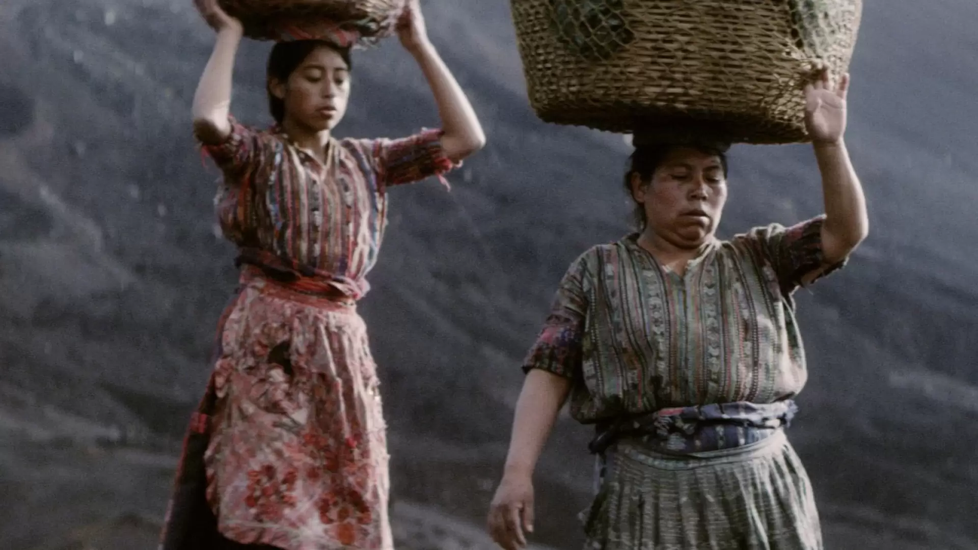 دانلود فیلم Ixcanul 2015 با زیرنویس فارسی