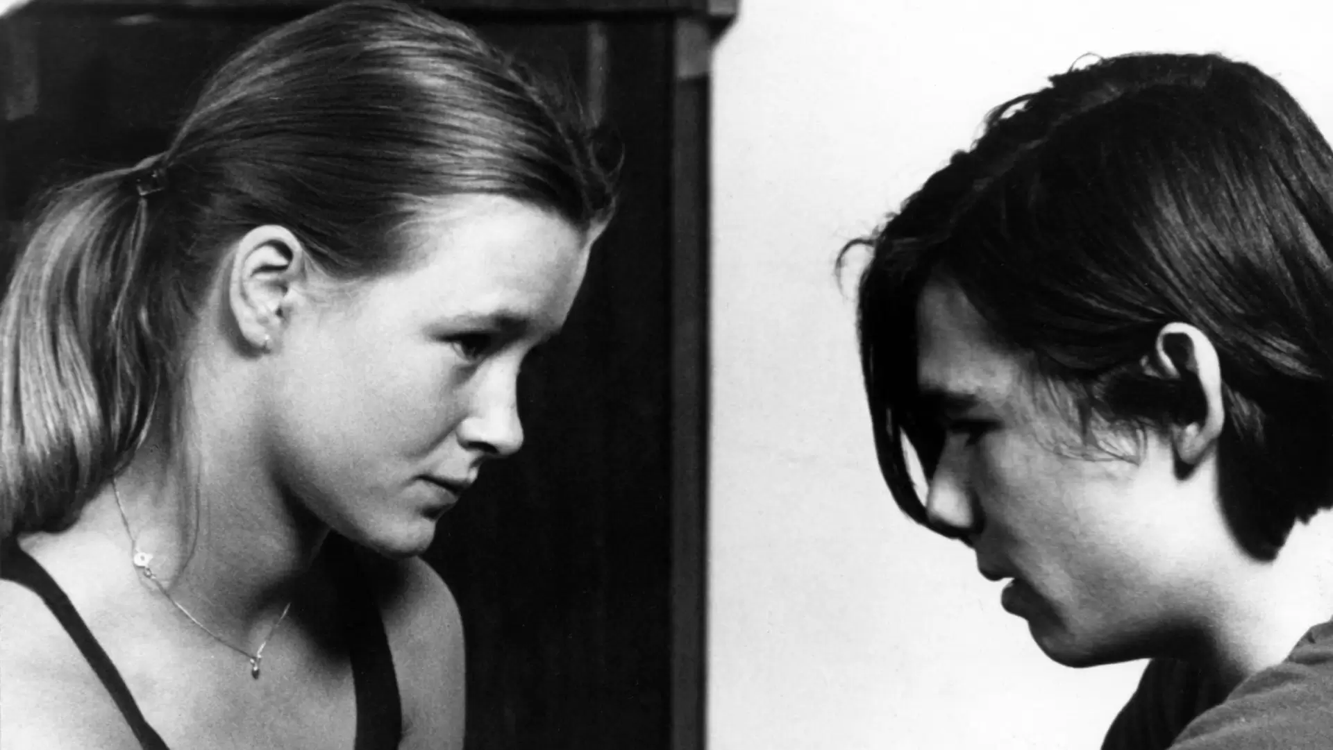 دانلود فیلم Touched in the Head 1974
