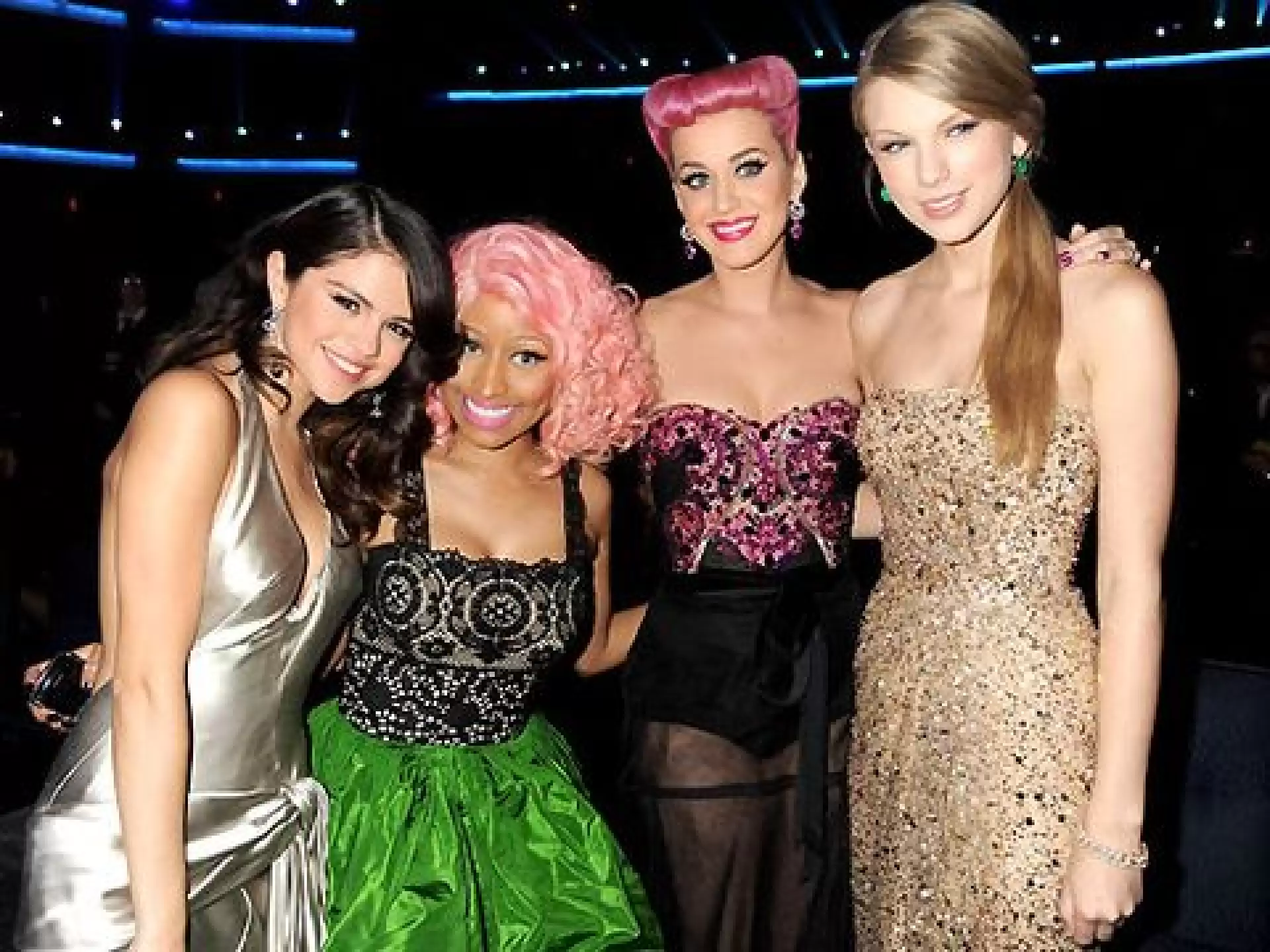 دانلود مراسم American Music Awards 2011