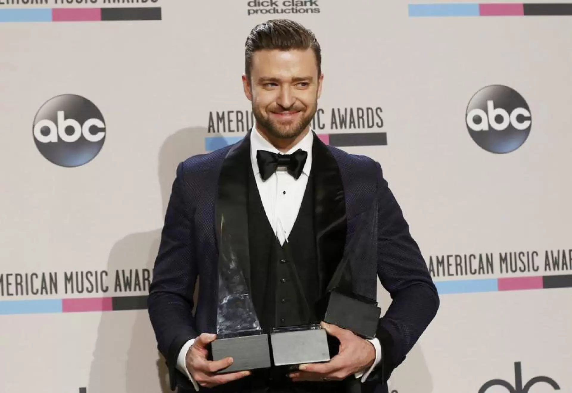 دانلود مراسم American Music Awards 2013