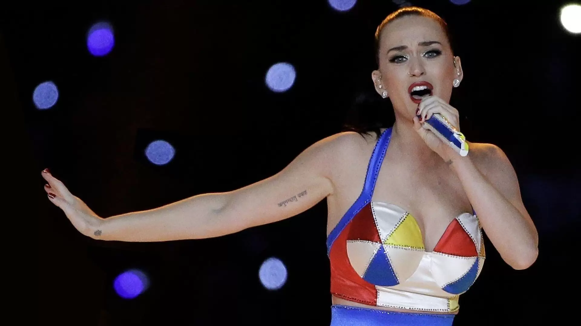 دانلود کنسرت Katy Perry – Super Bowl Halftime Show 2015