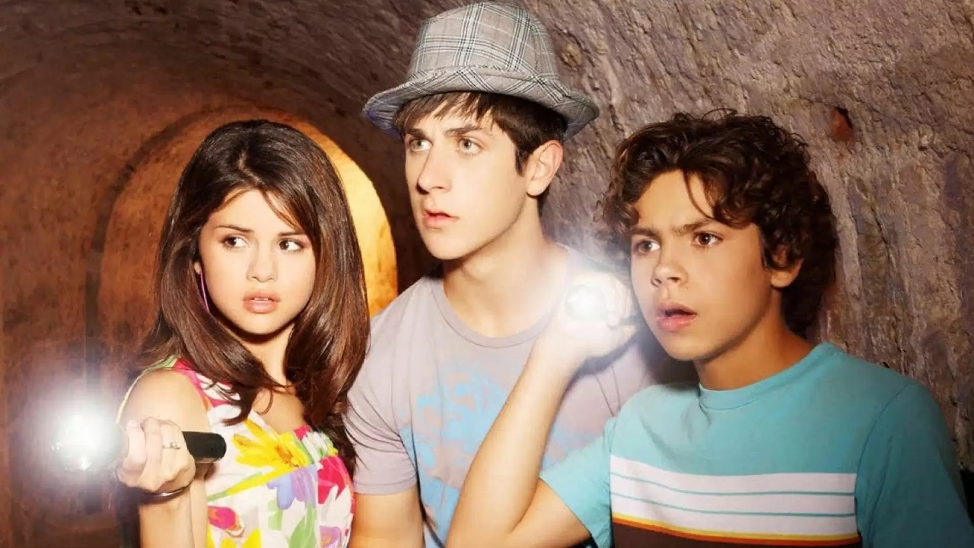 دانلود فیلم Wizards of Waverly Place: The Movie 2009 با زیرنویس فارسی و تماشای آنلاین