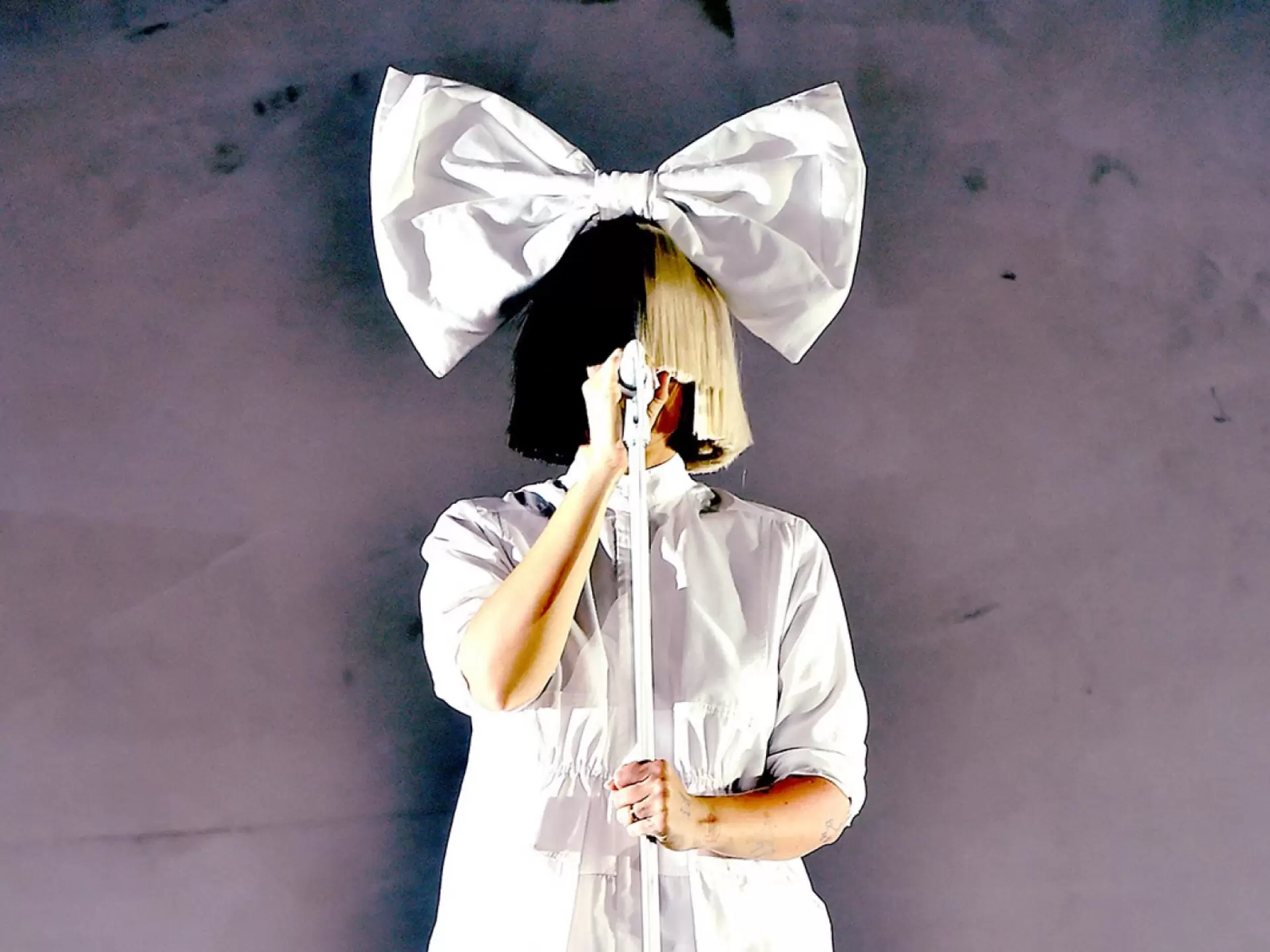 دانلود کنسرت Sia – Coachella Festival 2016