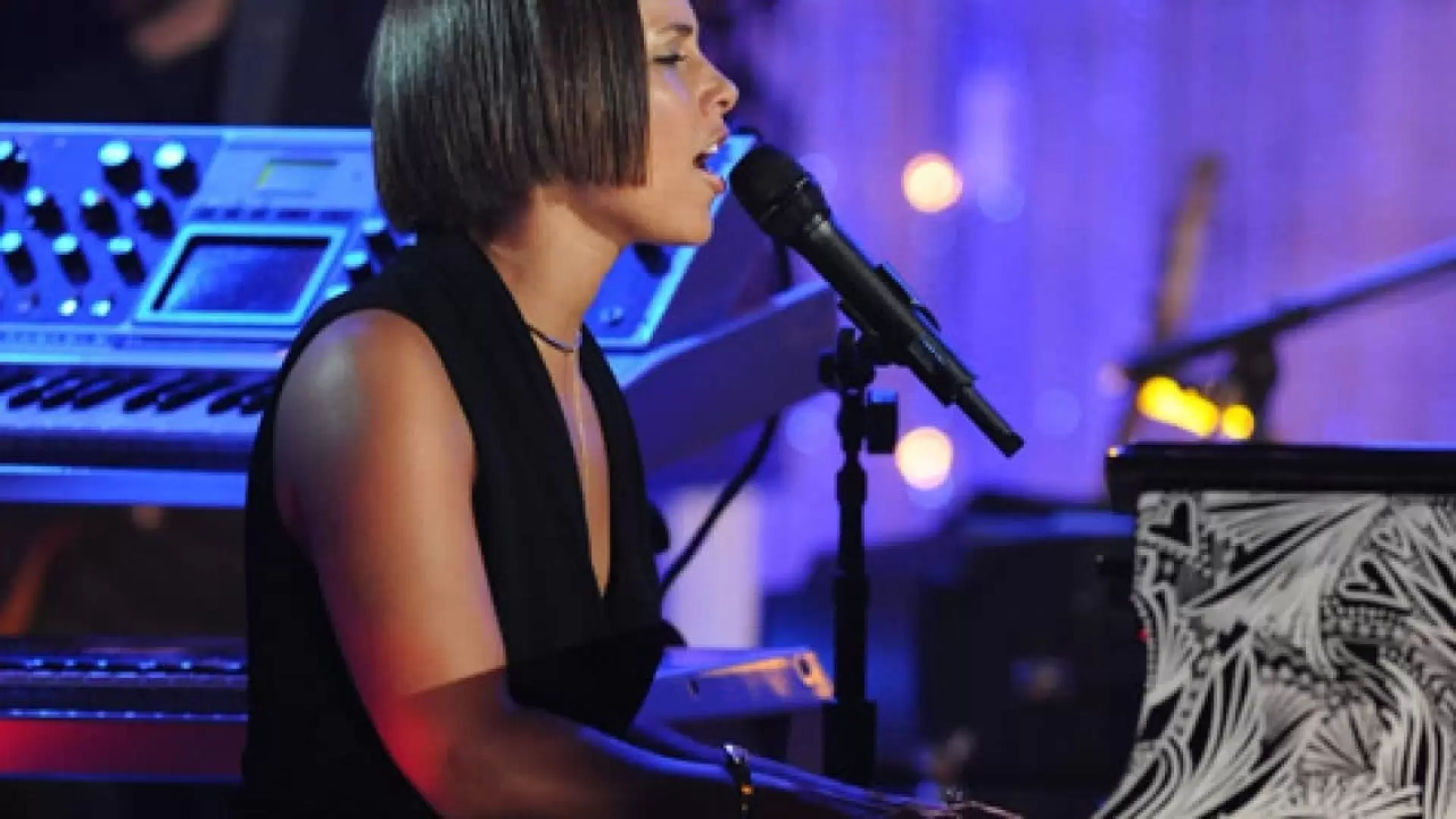 دانلود مستند Alicia Keys: VH1 Storytellers 2012