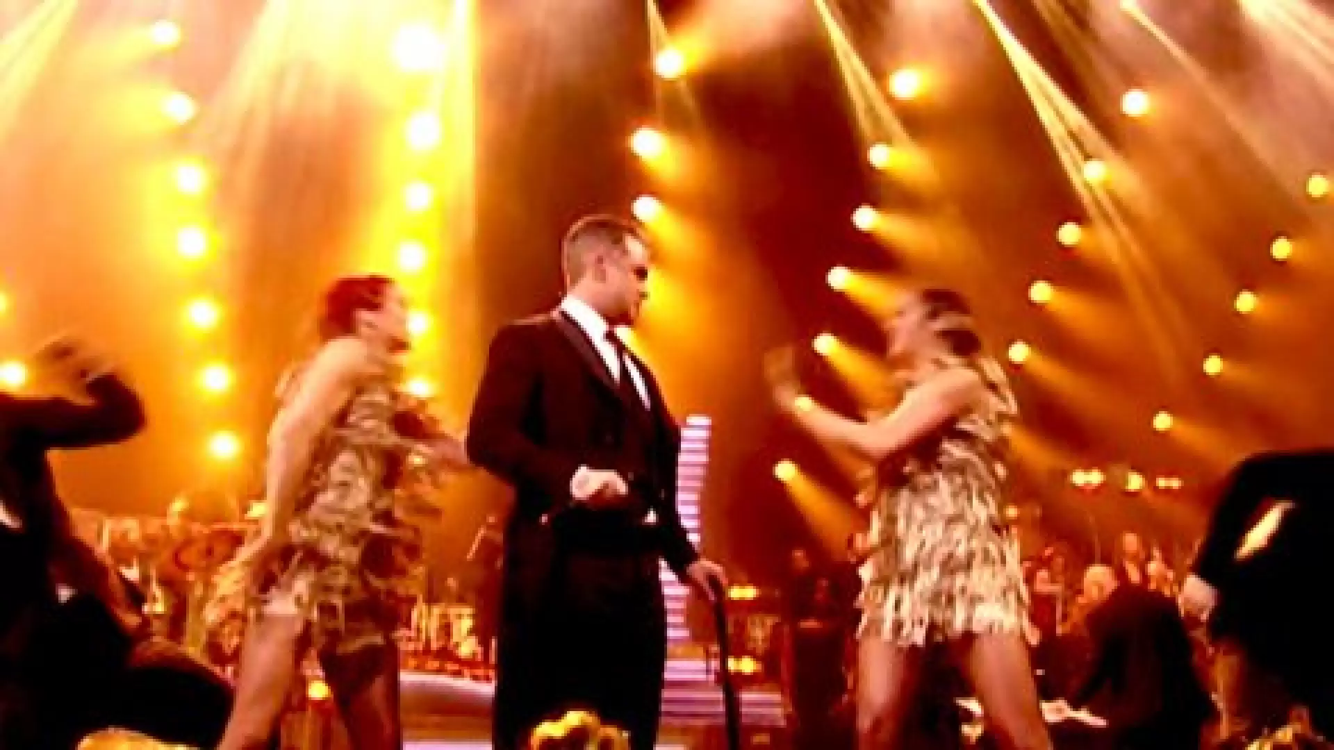 دانلود کنسرت Robbie Williams One Night at the Palladium 2013