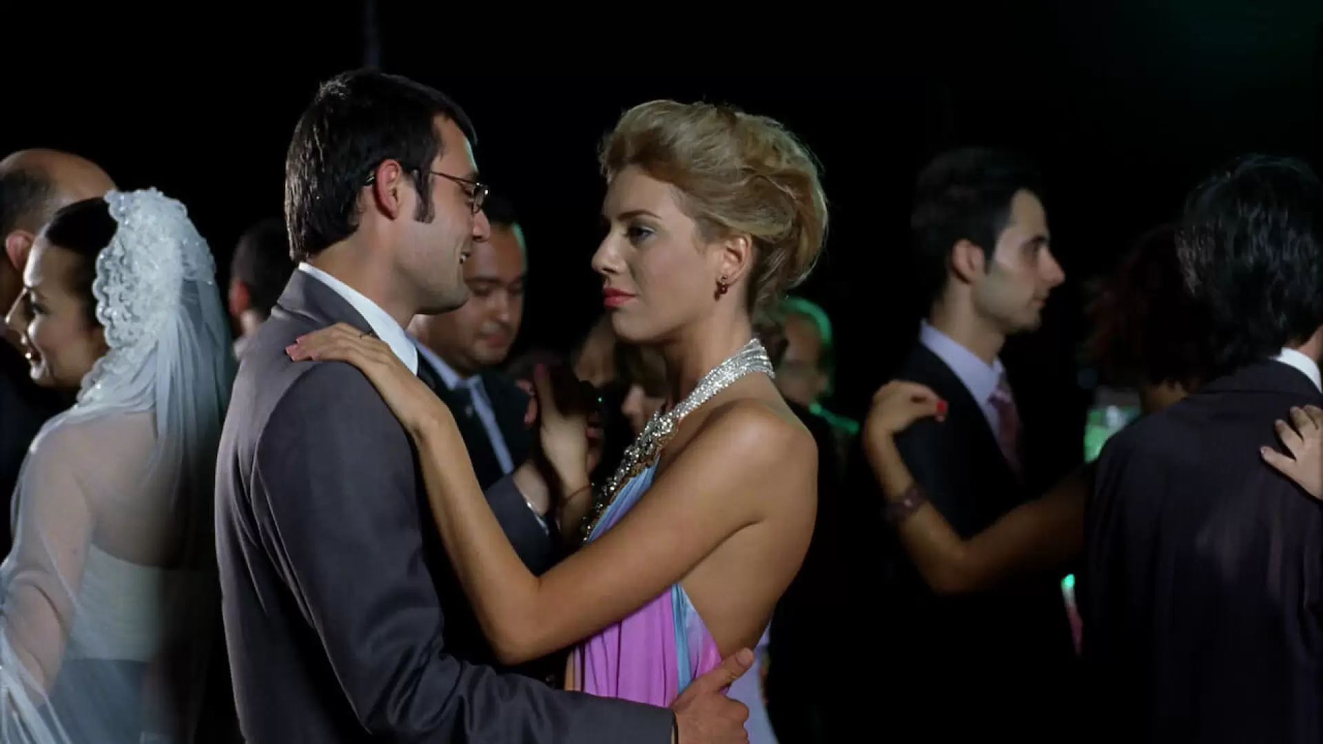 دانلود فیلم Romantik Komedi 2010 با زیرنویس فارسی