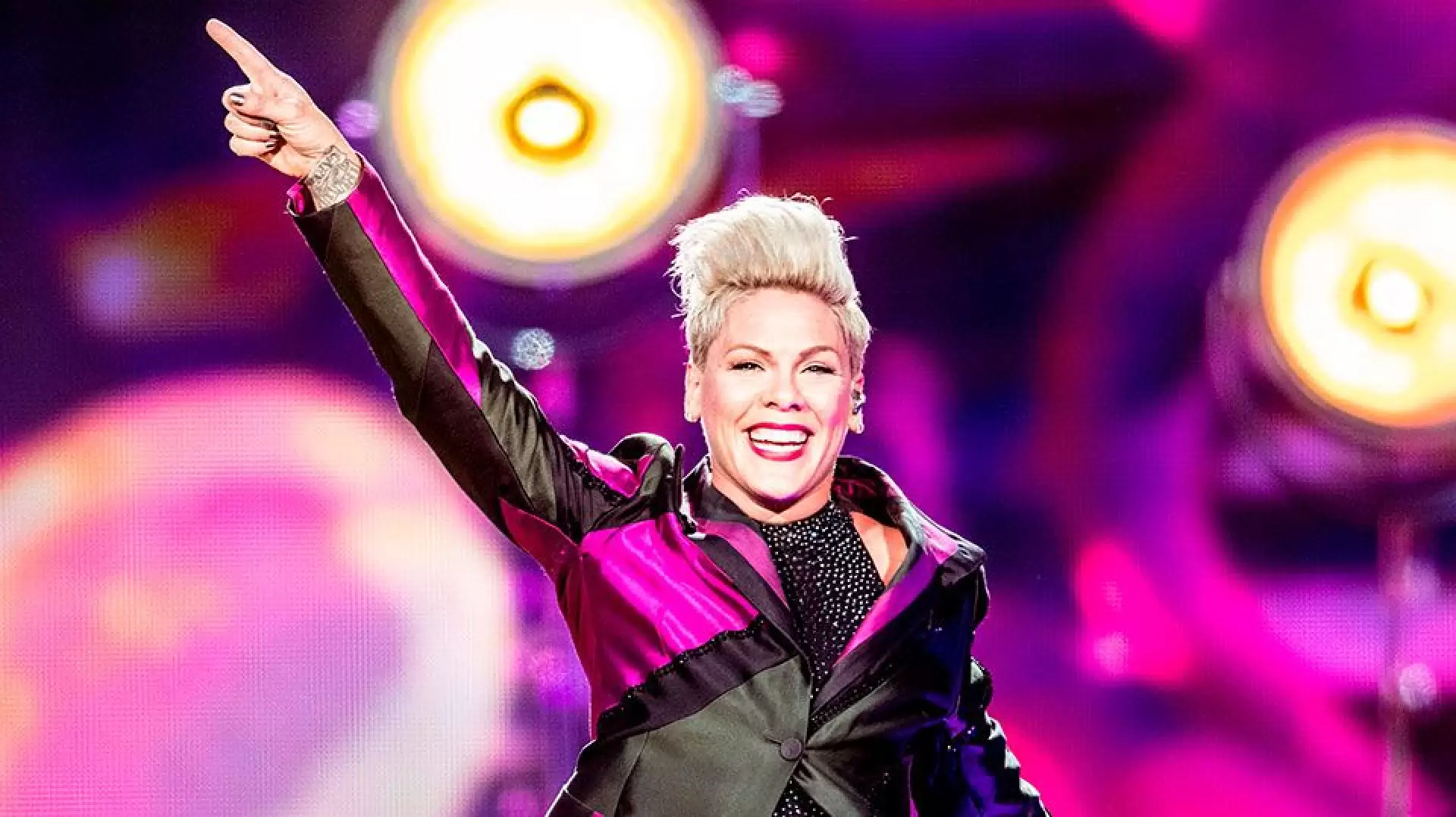 دانلود کنسرت P!Nk: Live in Europe 2006