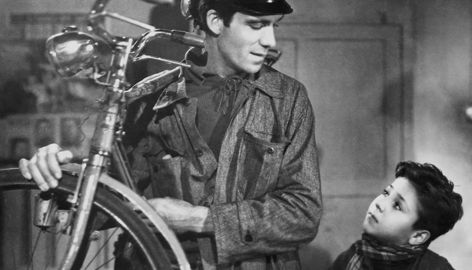 دانلود فیلم Bicycle Thieves 1948 (دزد دوچرخه) با زیرنویس فارسی و تماشای آنلاین