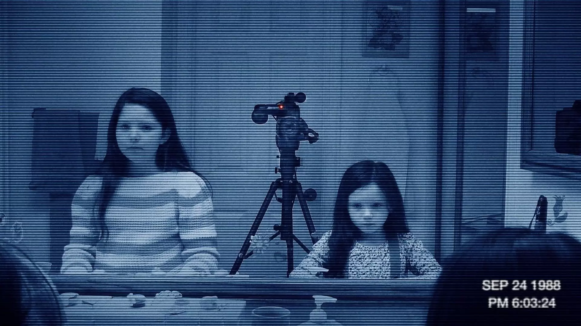 دانلود فیلم Paranormal Activity 3 2011 (فعالیت فراطبیعی ۳) با زیرنویس فارسی و تماشای آنلاین