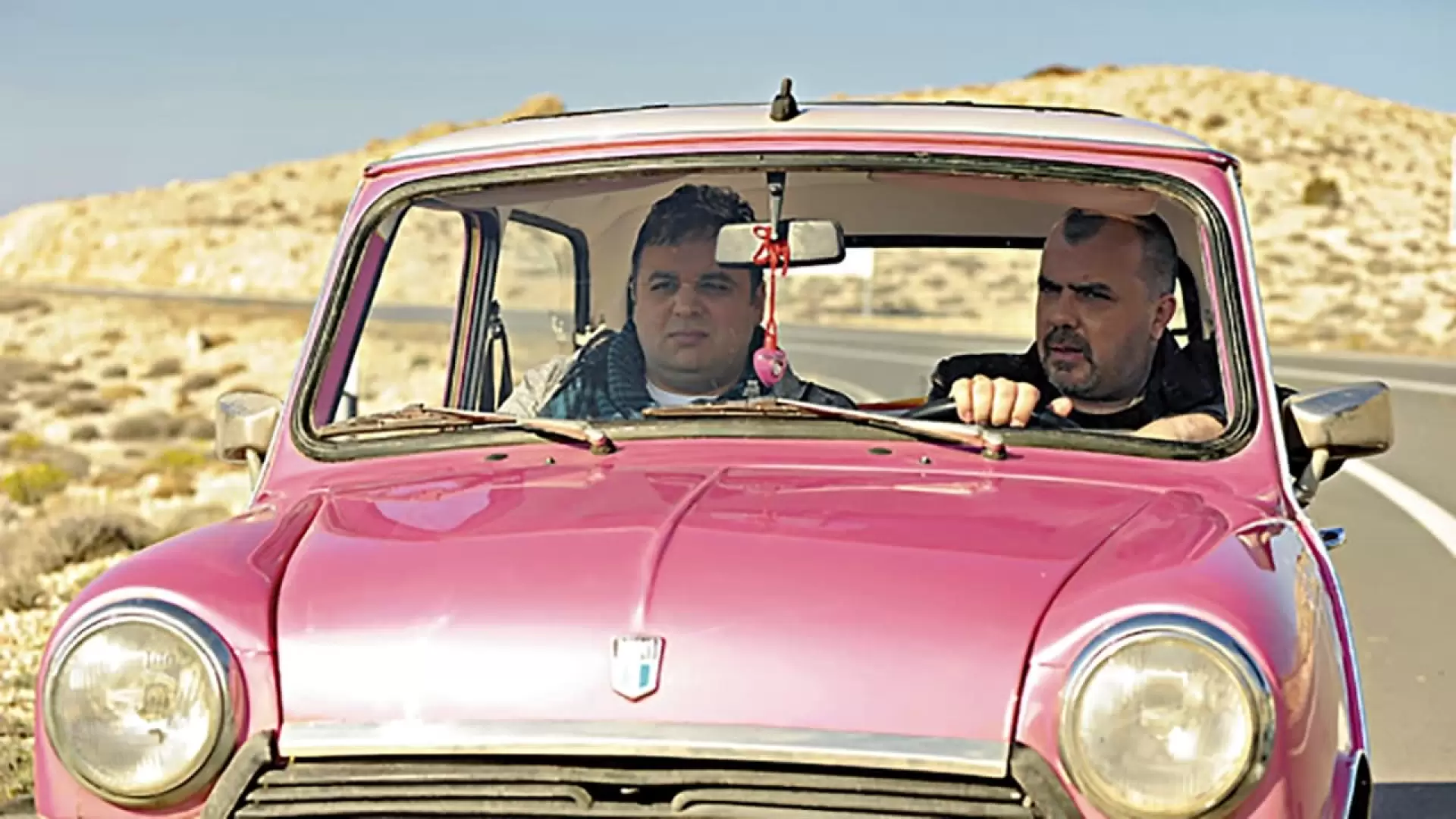 دانلود فیلم The Parade 2011 (رژه)