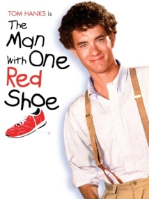 دانلود فیلم The Man with One Red Shoe 1985 (مردی با یک کفش قرمز)
