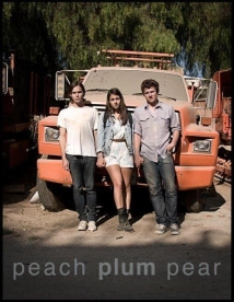 دانلود فیلم Peach Plum Pear 2011 (گلابی آلو هلو)