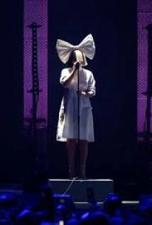 دانلود کنسرت Sia – iHeartRadio Music Festival 2016